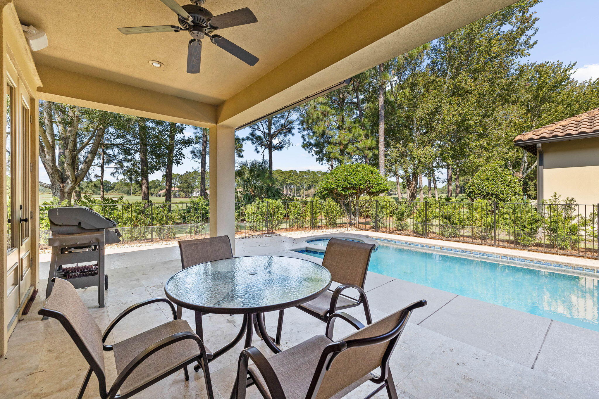 VINEYARD AT RAVEN OAKS - Residential