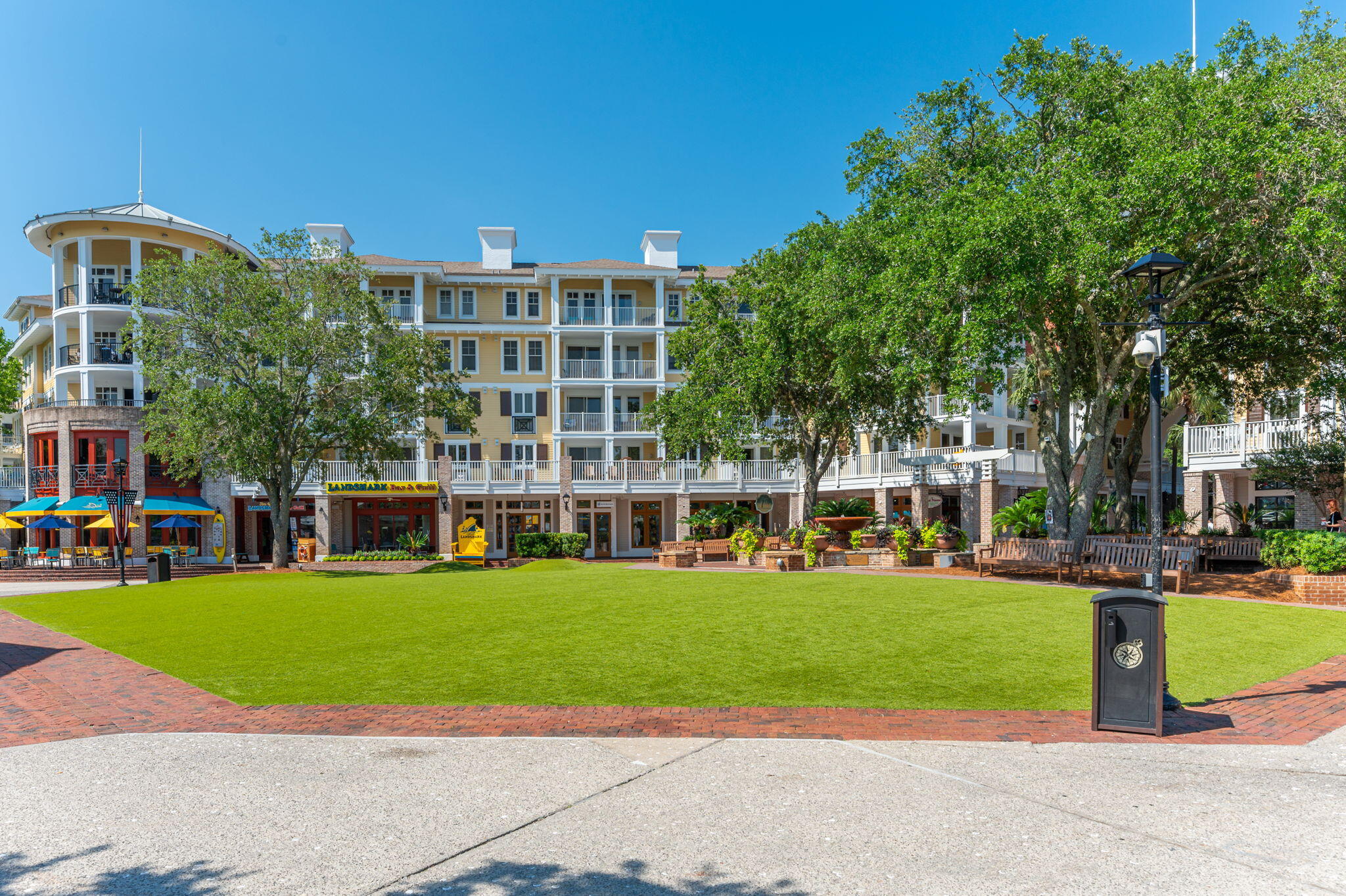 VINEYARD AT RAVEN OAKS - Residential