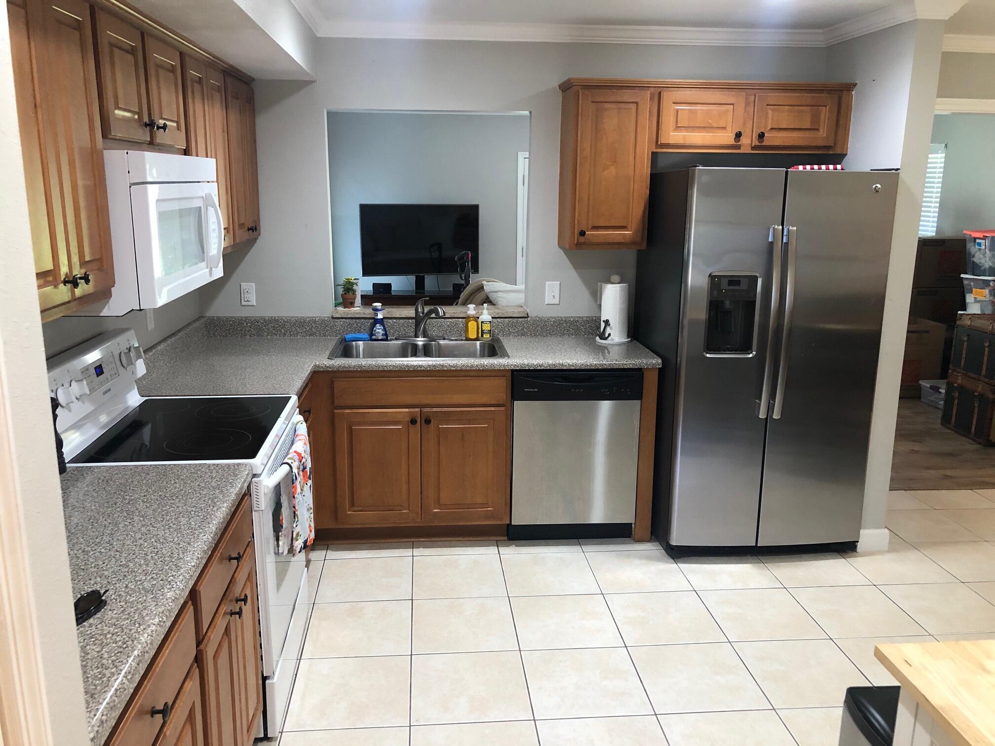 SPRING LAKE #2 - Residential Lease