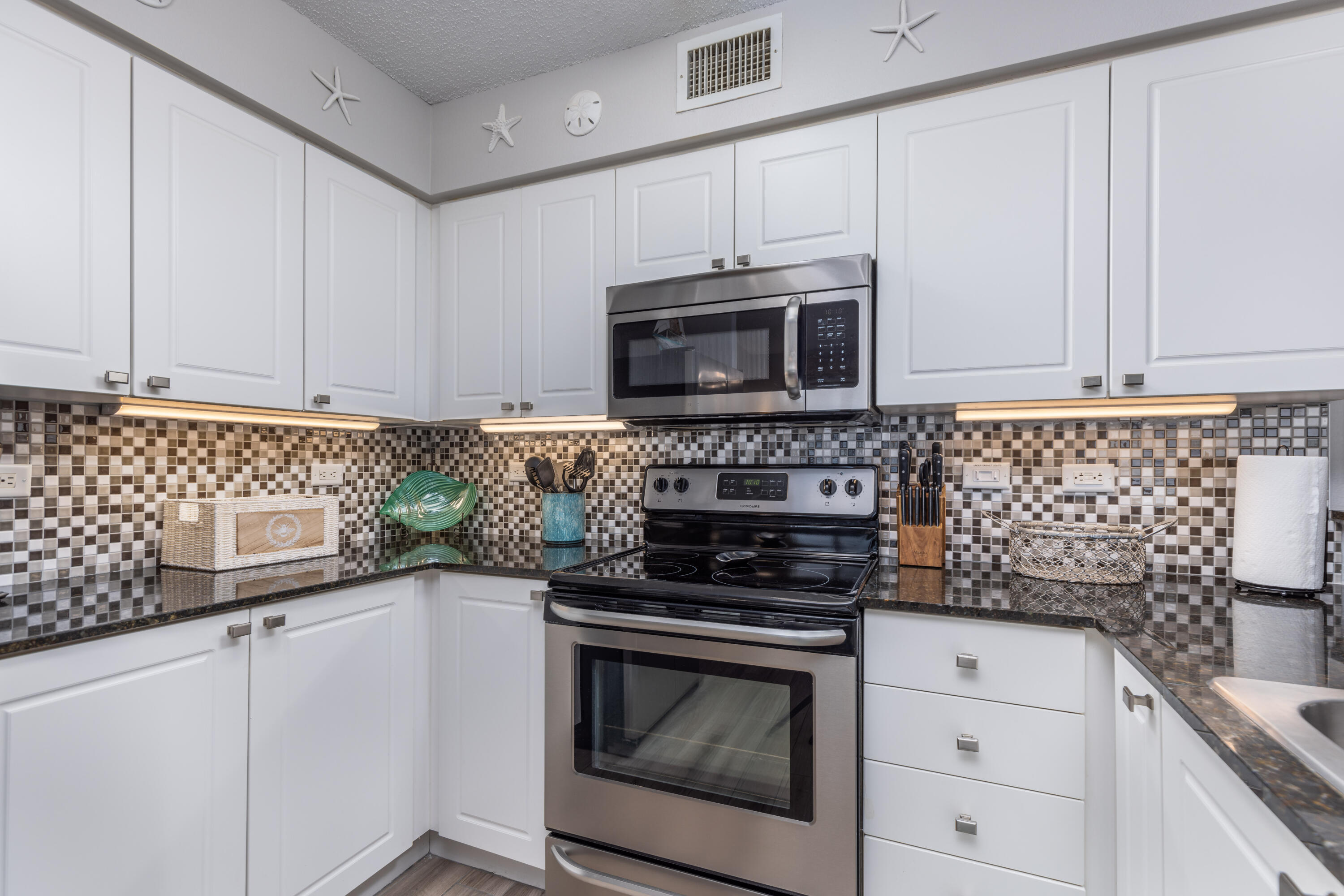 DUNE POINTE CONDO - Residential