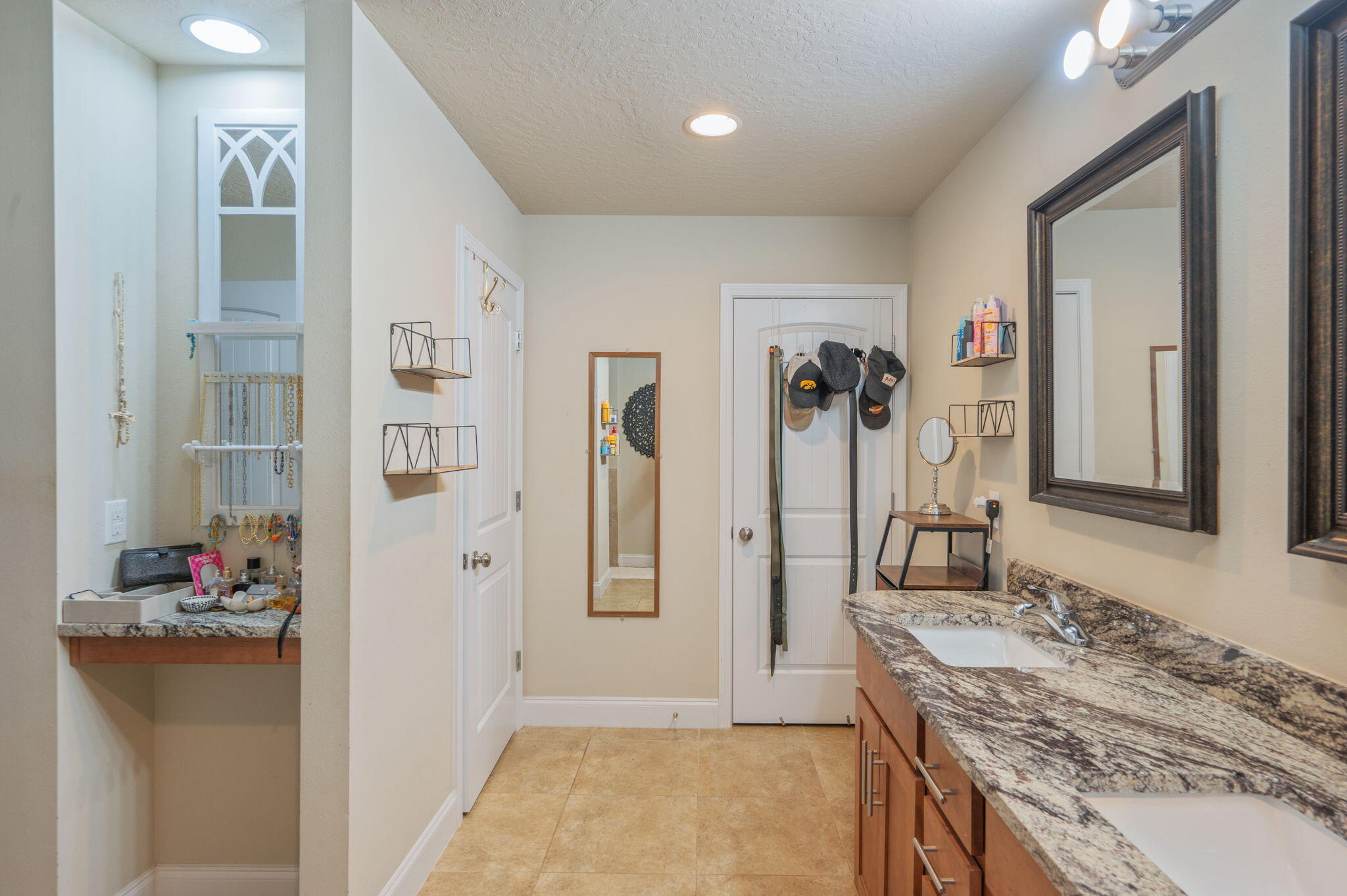 CHANAN ESTATES 1ST ADDN - Residential