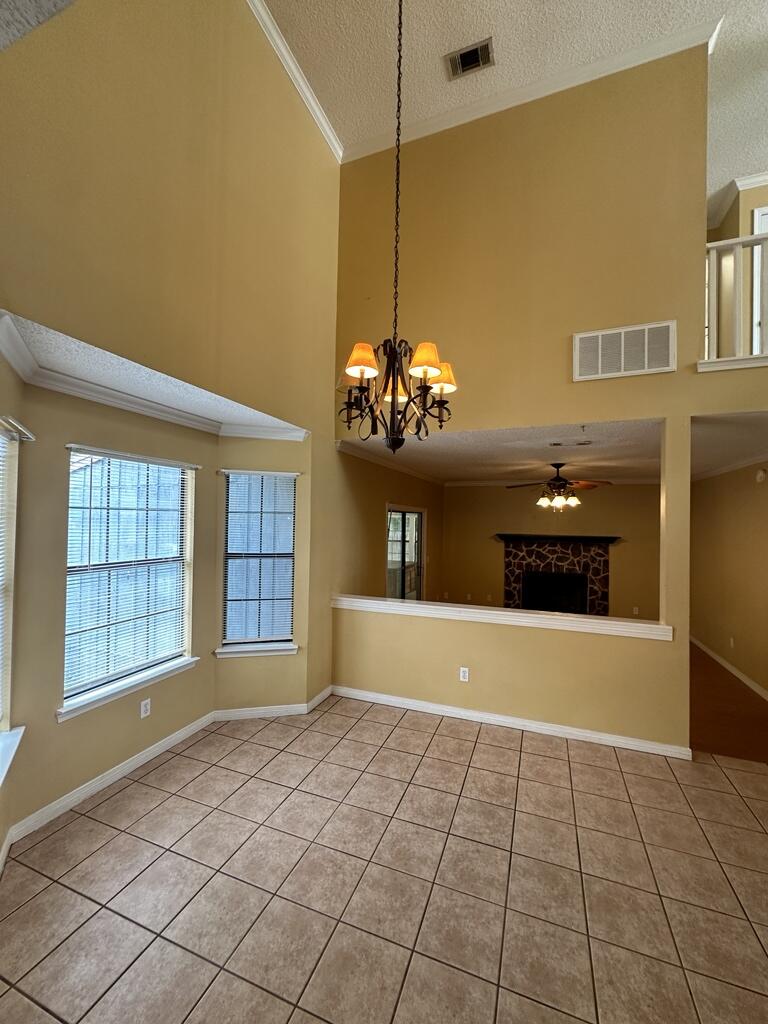 LIVE OAK MANORS - Residential Lease