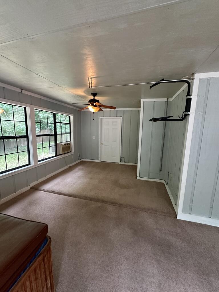 LIVE OAK MANORS - Residential Lease
