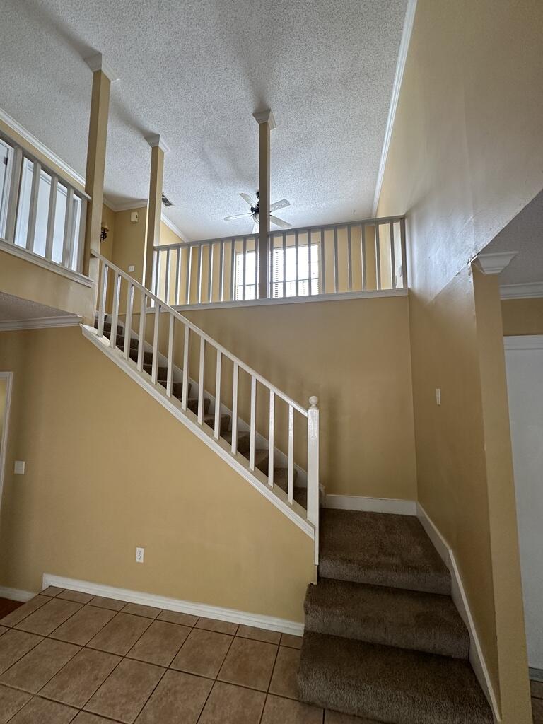 LIVE OAK MANORS - Residential Lease