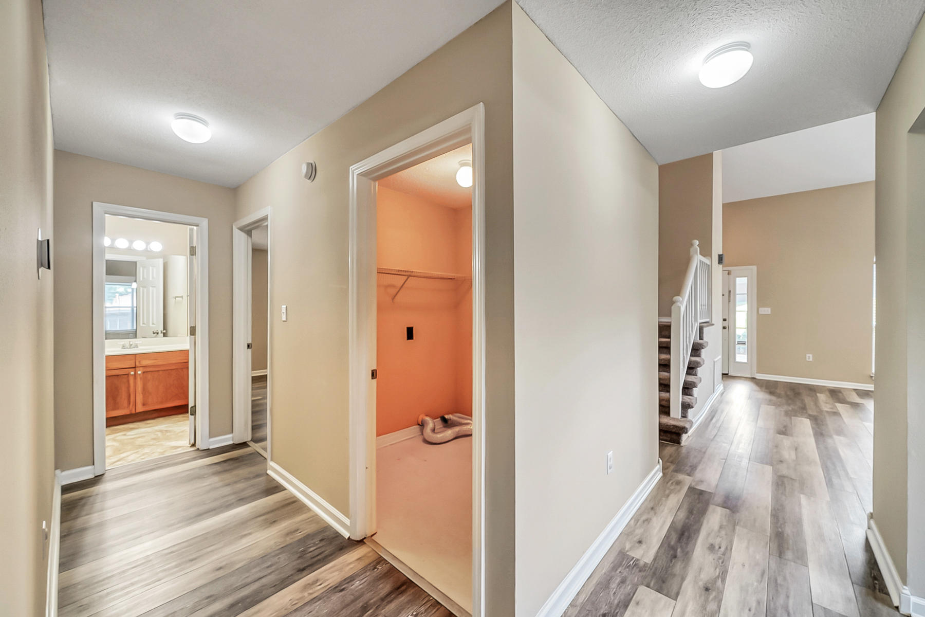 COUNTRYVIEW ESTATES - Residential