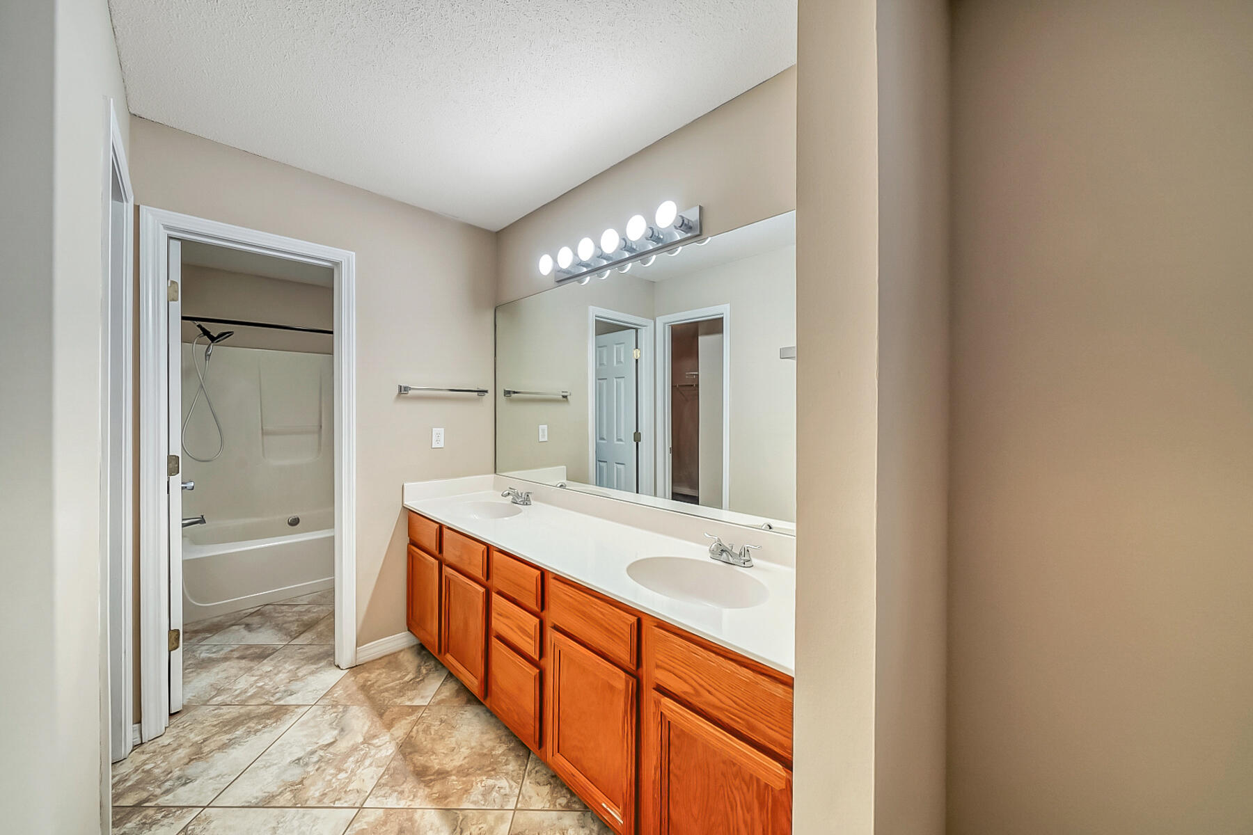 COUNTRYVIEW ESTATES - Residential