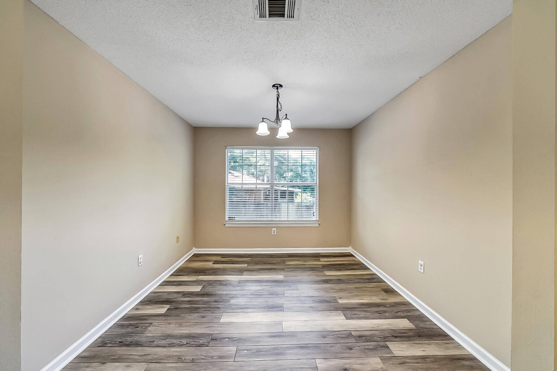 COUNTRYVIEW ESTATES - Residential