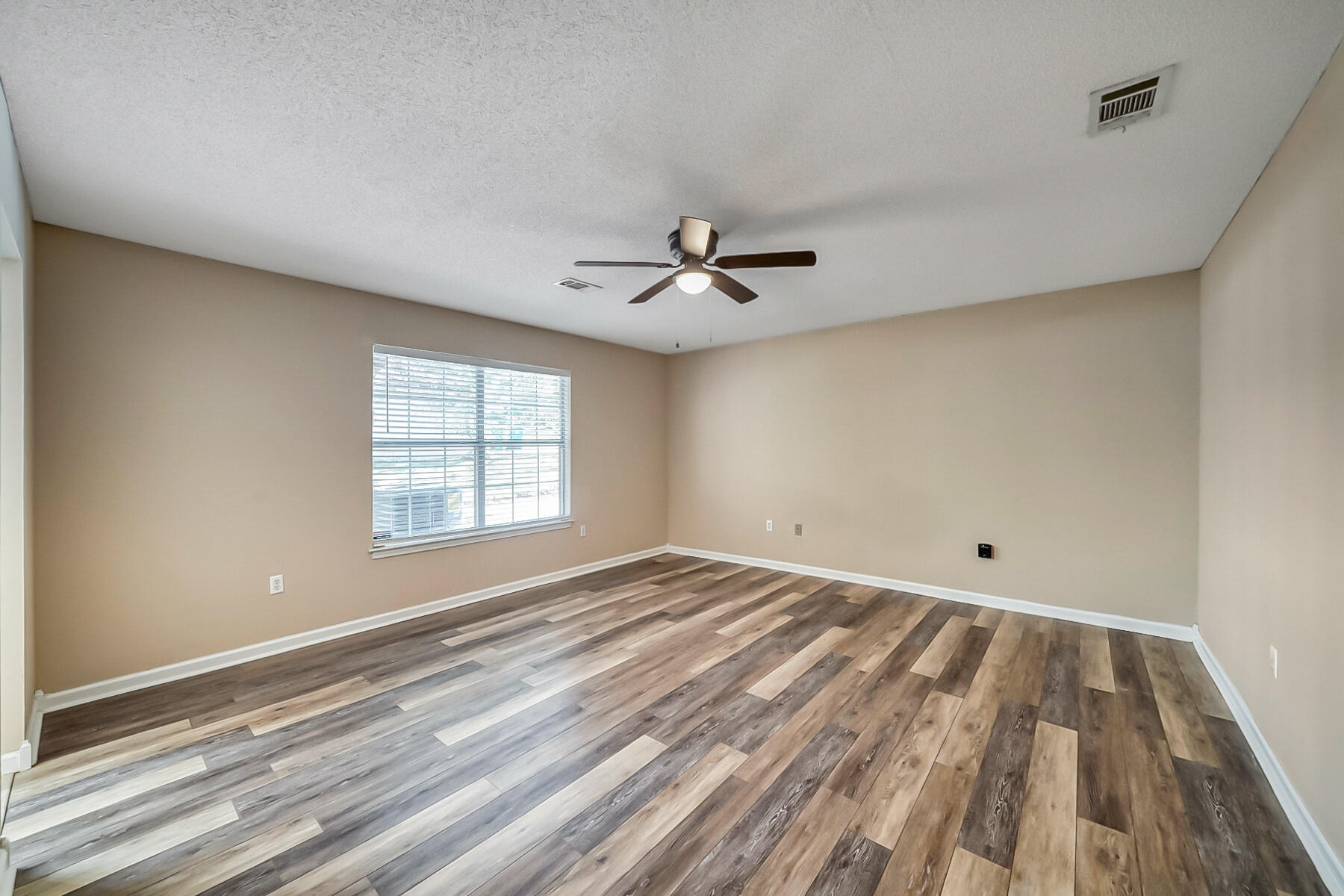 COUNTRYVIEW ESTATES - Residential