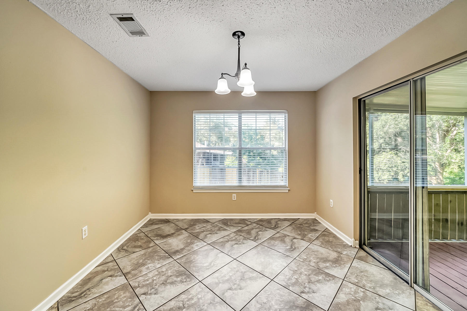 COUNTRYVIEW ESTATES - Residential