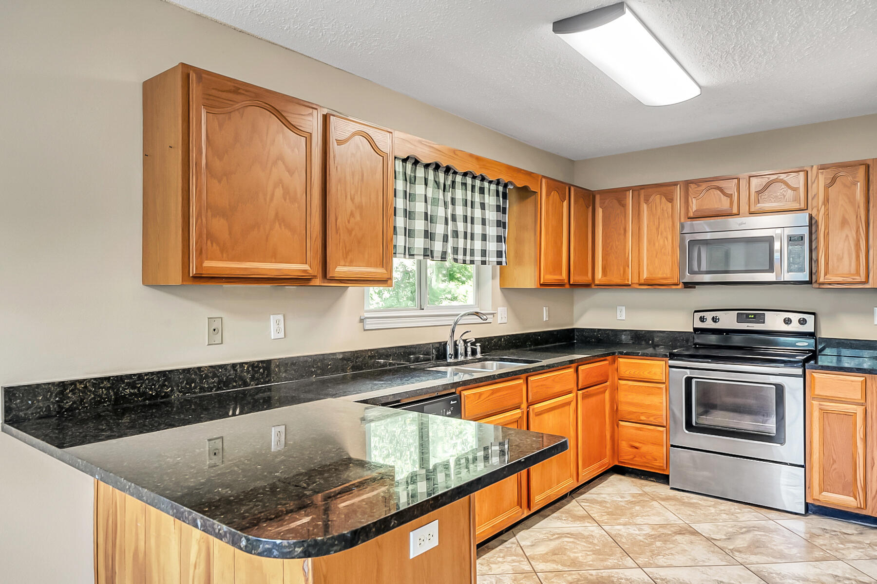 COUNTRYVIEW ESTATES - Residential