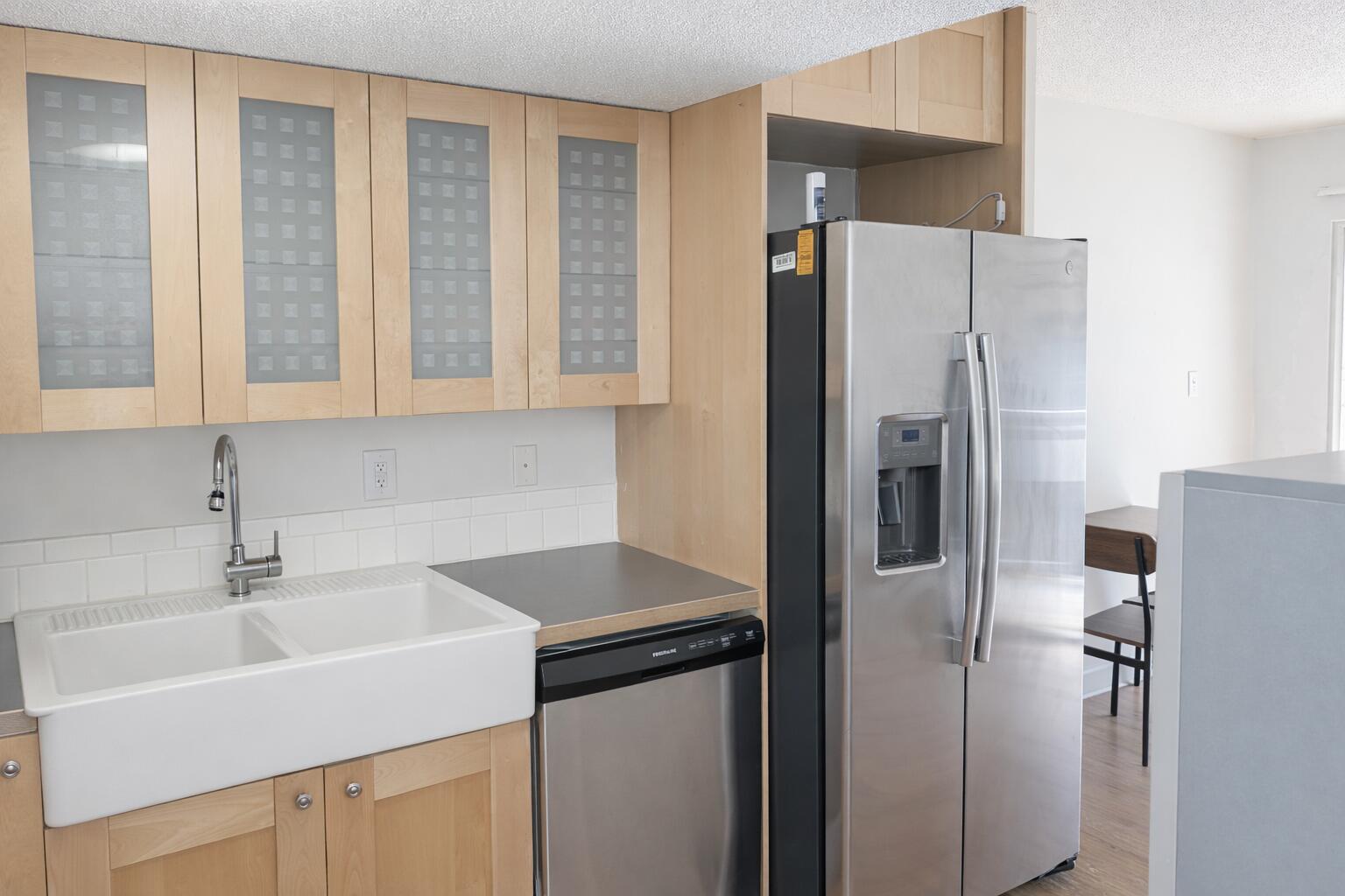 FINISTERRA CONDO - Residential