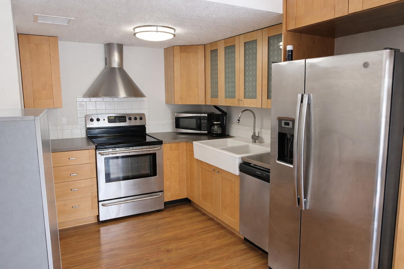 FINISTERRA CONDO - Residential