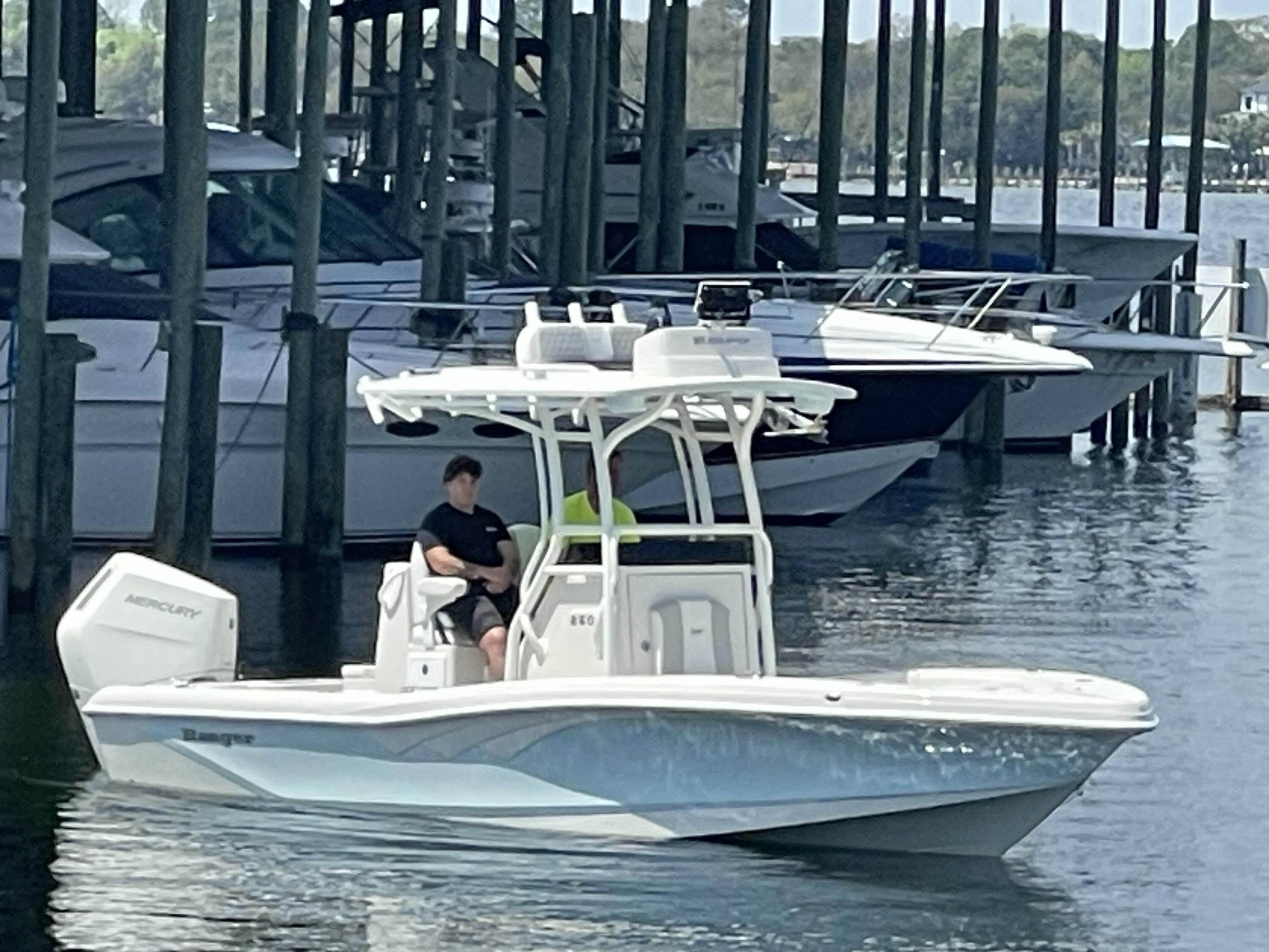 FINISTERRA CONDO - Residential