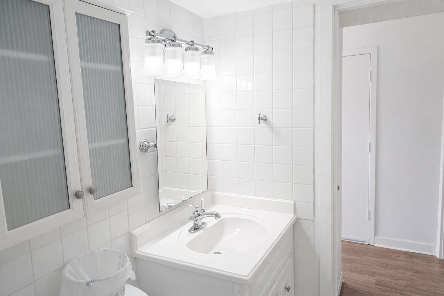 FINISTERRA CONDO - Residential