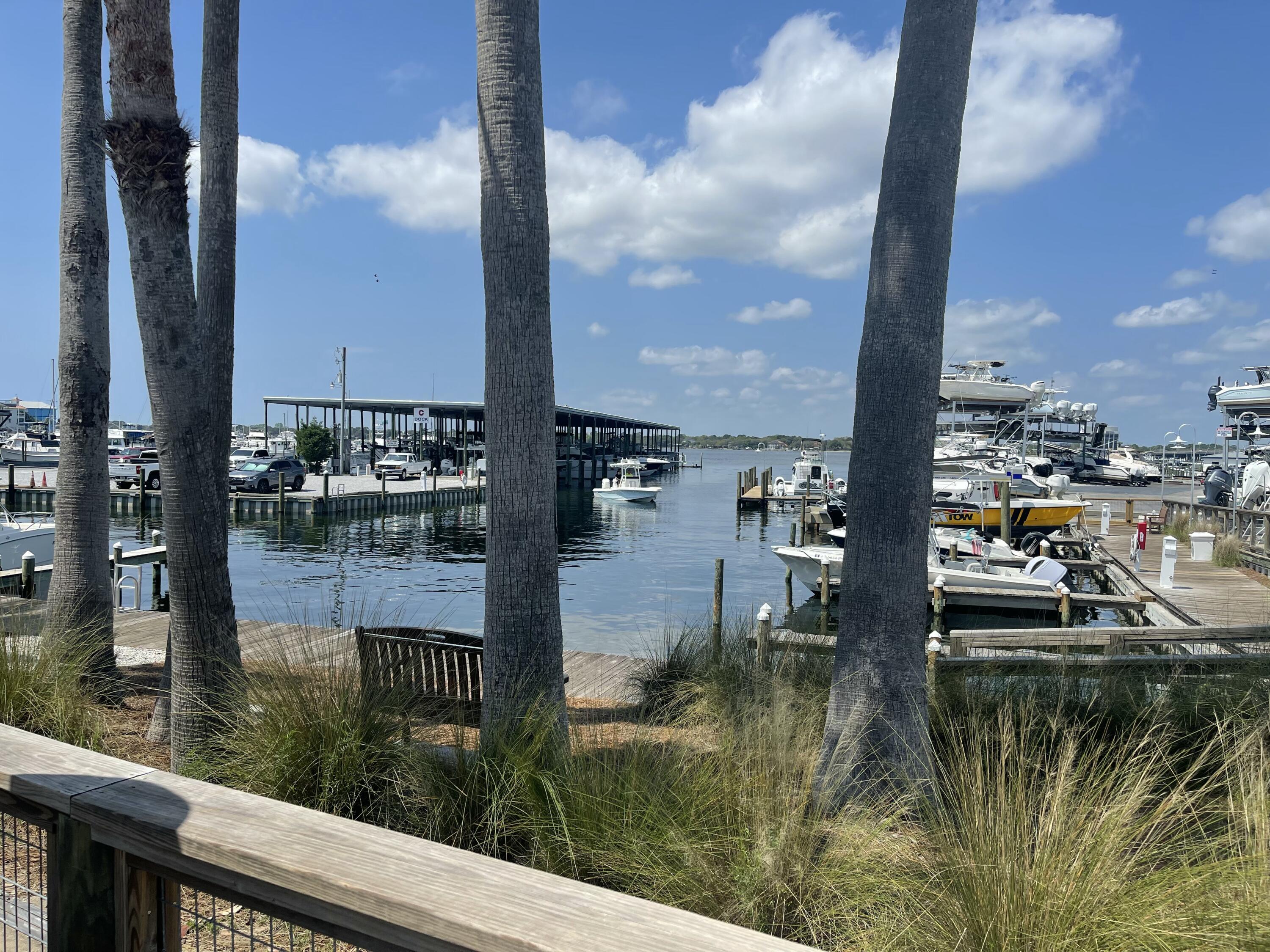 FINISTERRA CONDO - Residential