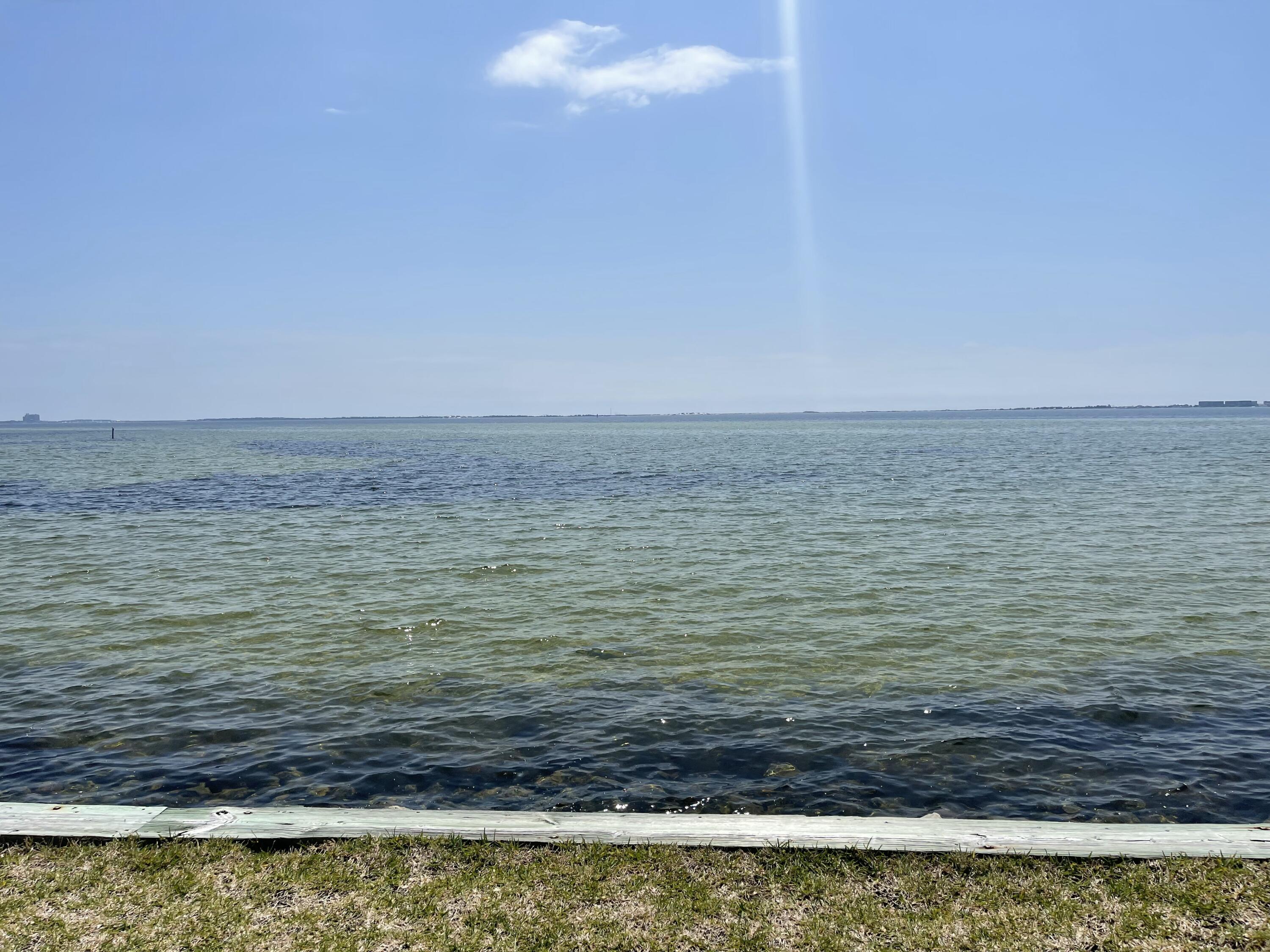 FINISTERRA CONDO - Residential