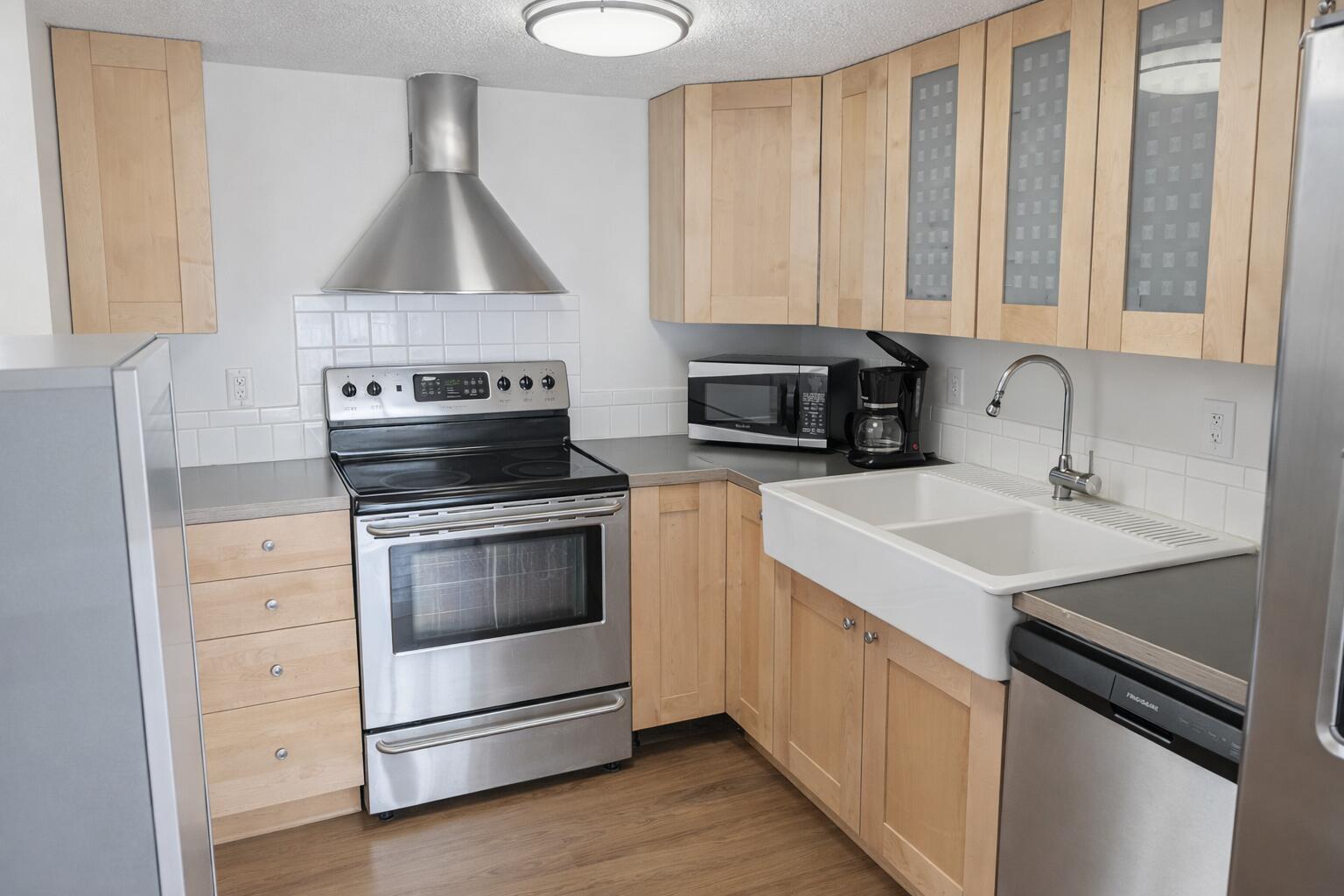 FINISTERRA CONDO - Residential