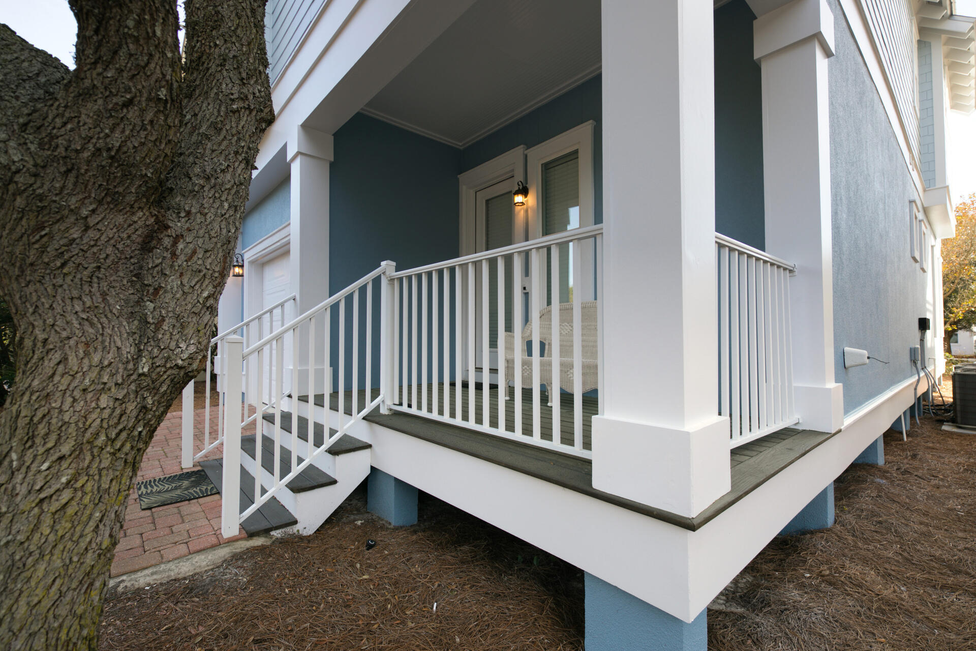 POMPANO PLACE - Residential