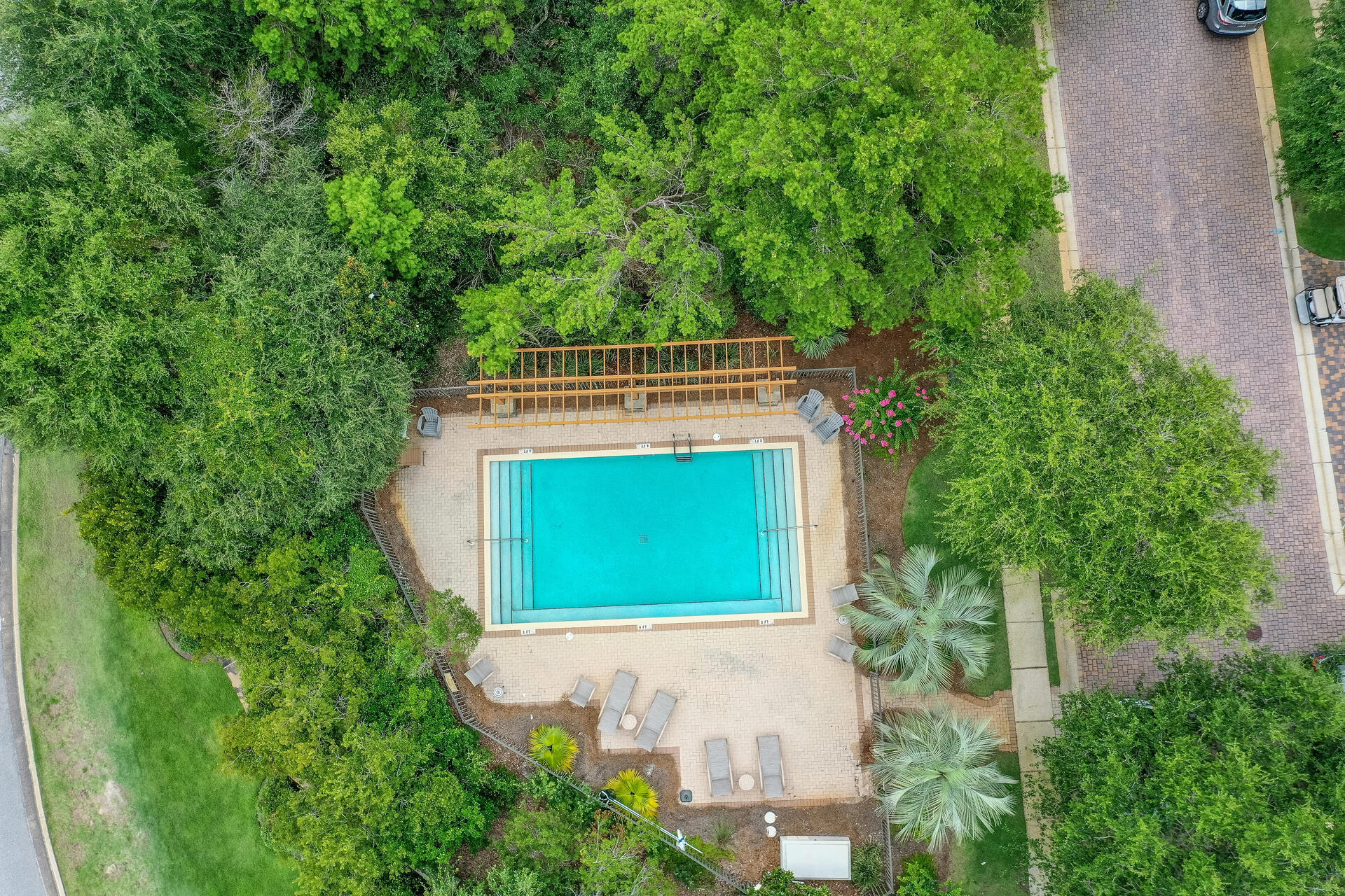 POMPANO PLACE - Residential
