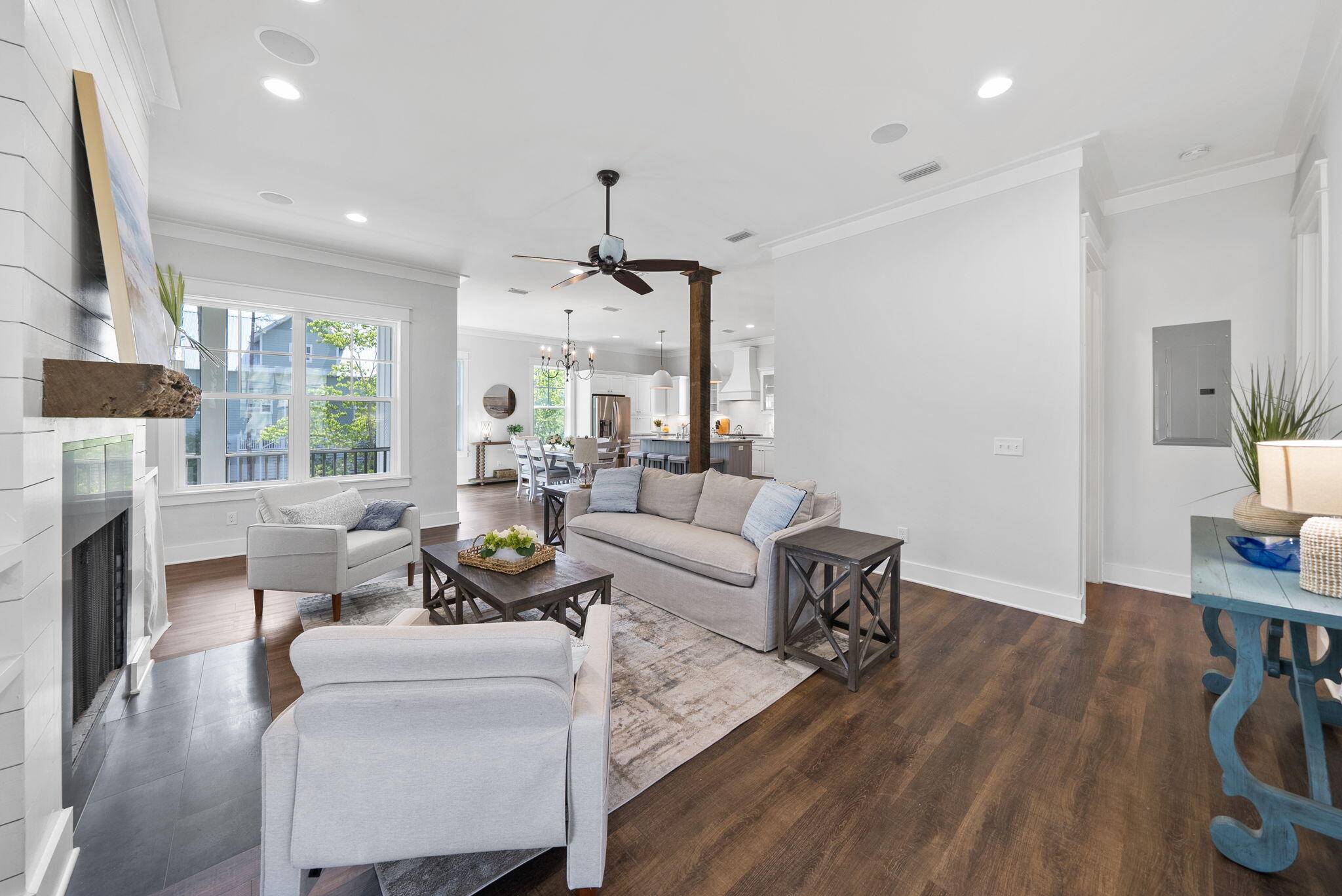 CESSNA LANDING - Residential
