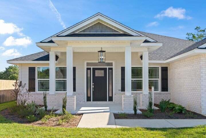CREETWOOD PLACE - Residential
