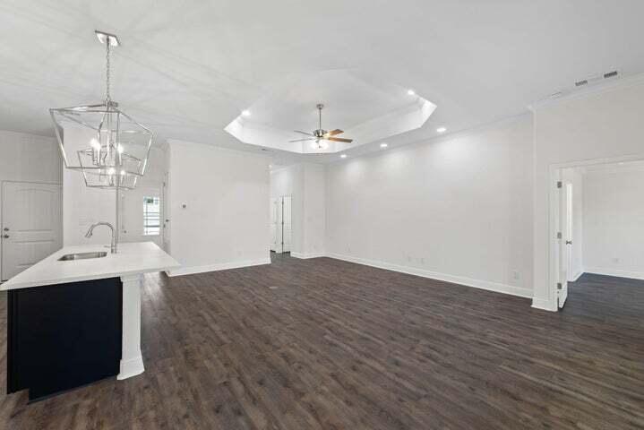 CREETWOOD PLACE - Residential