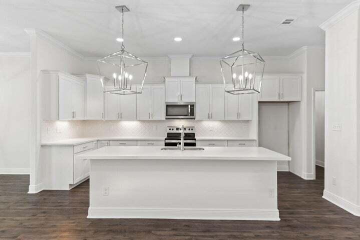 CREETWOOD PLACE - Residential