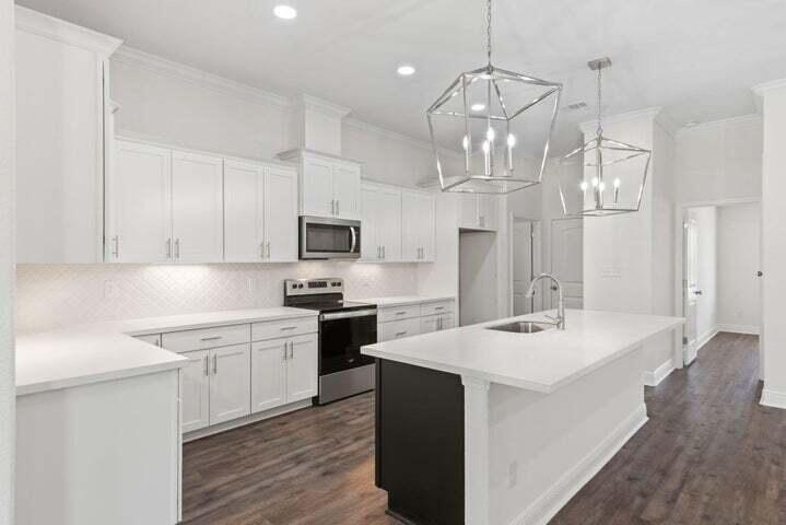 CREETWOOD PLACE - Residential