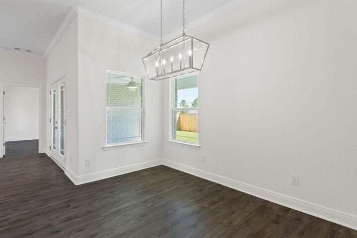 CREETWOOD PLACE - Residential