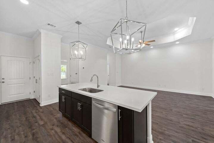 CREETWOOD PLACE - Residential