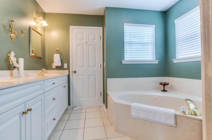 CALYPSO POINTE - Residential Lease