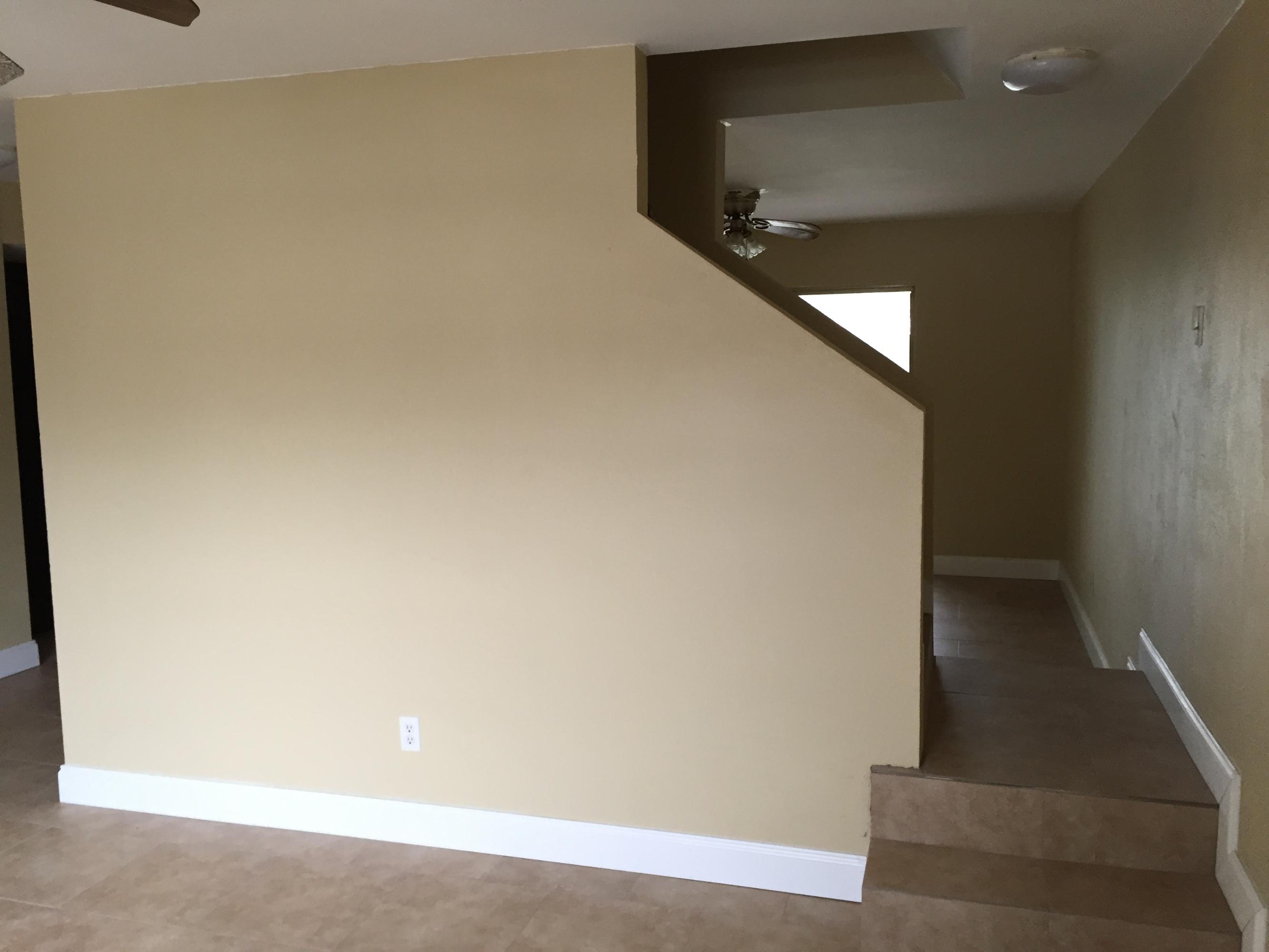 VALENCIA ARMS - Residential