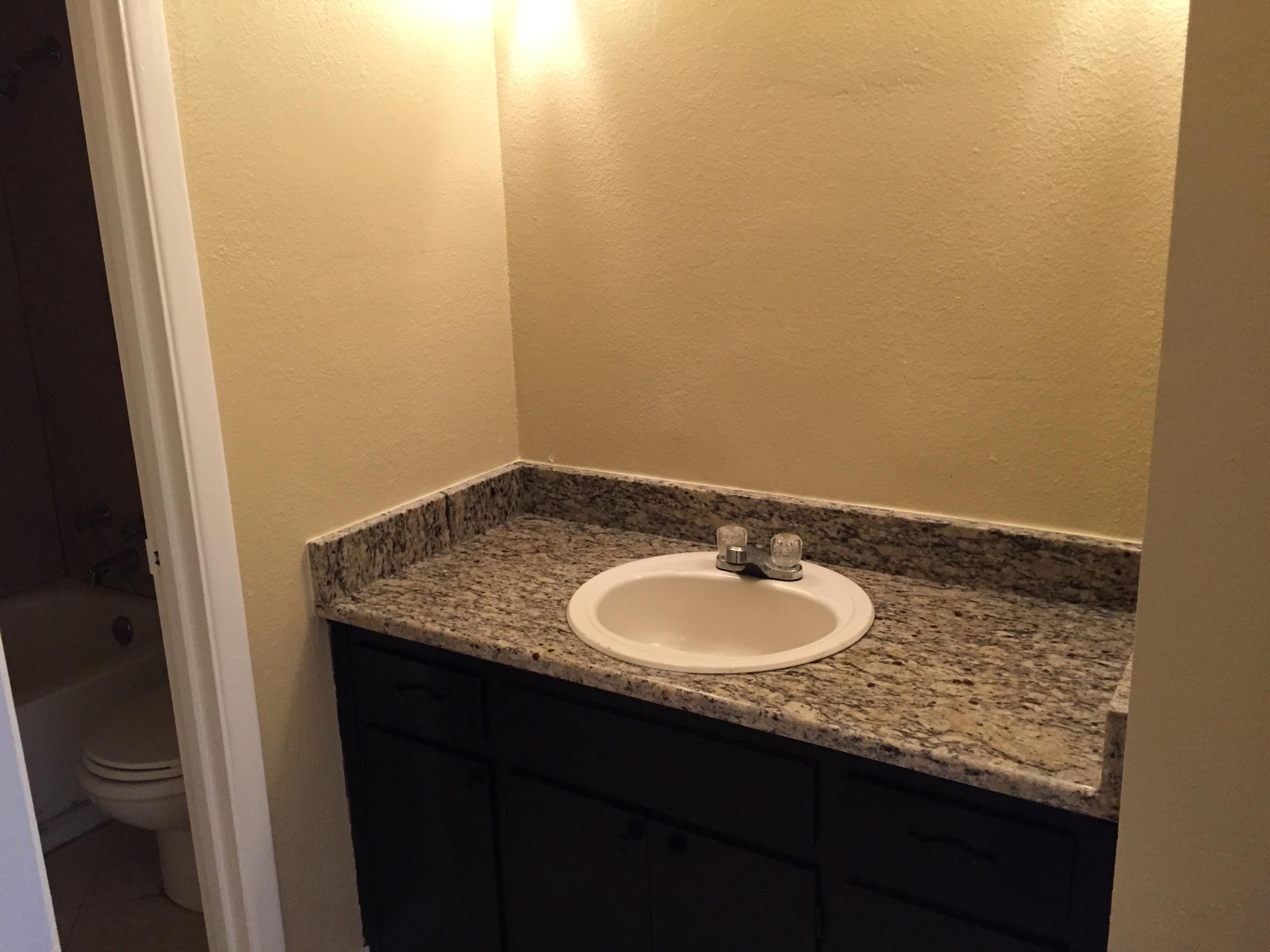 VALENCIA ARMS - Residential