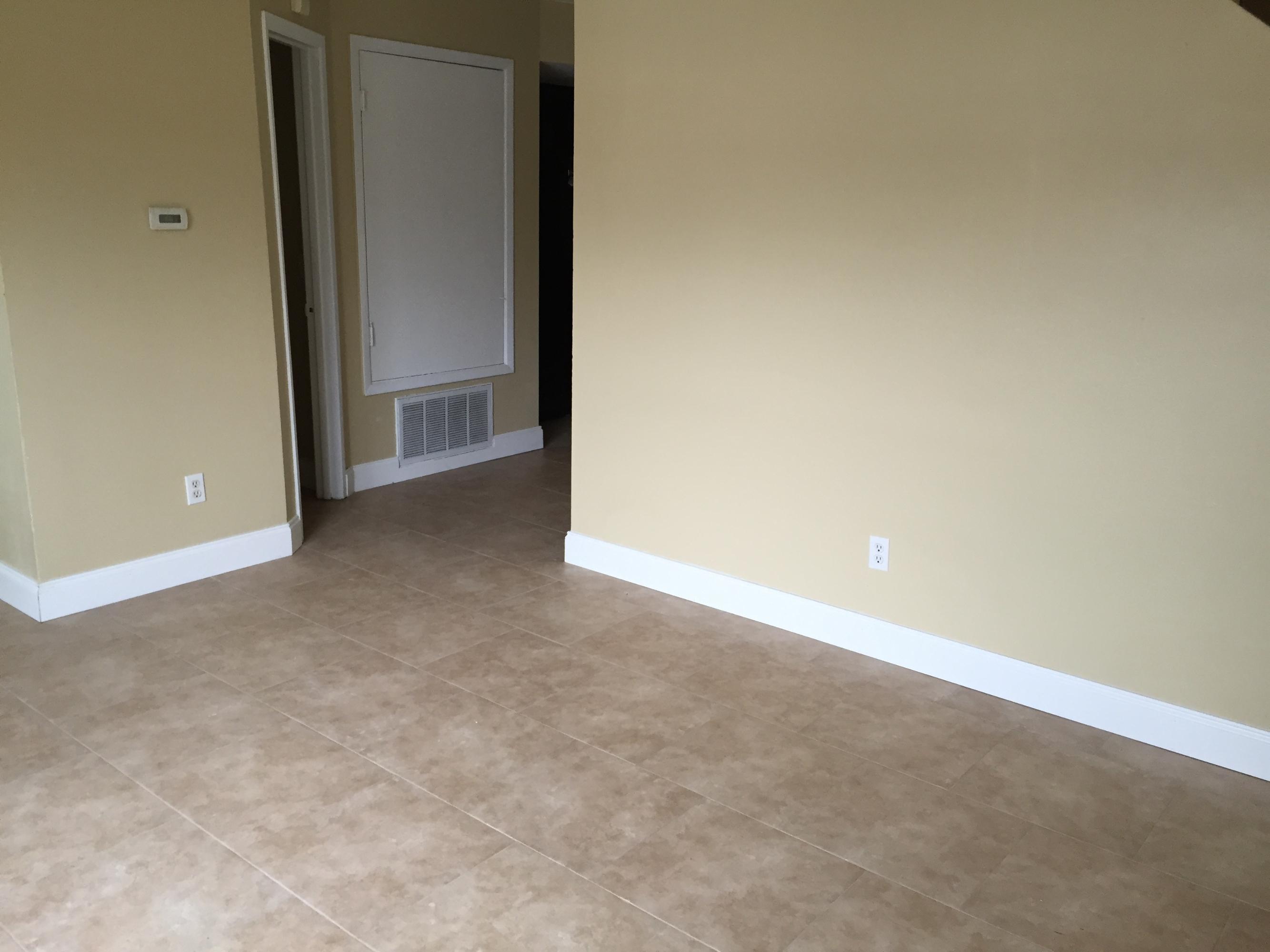 VALENCIA ARMS - Residential