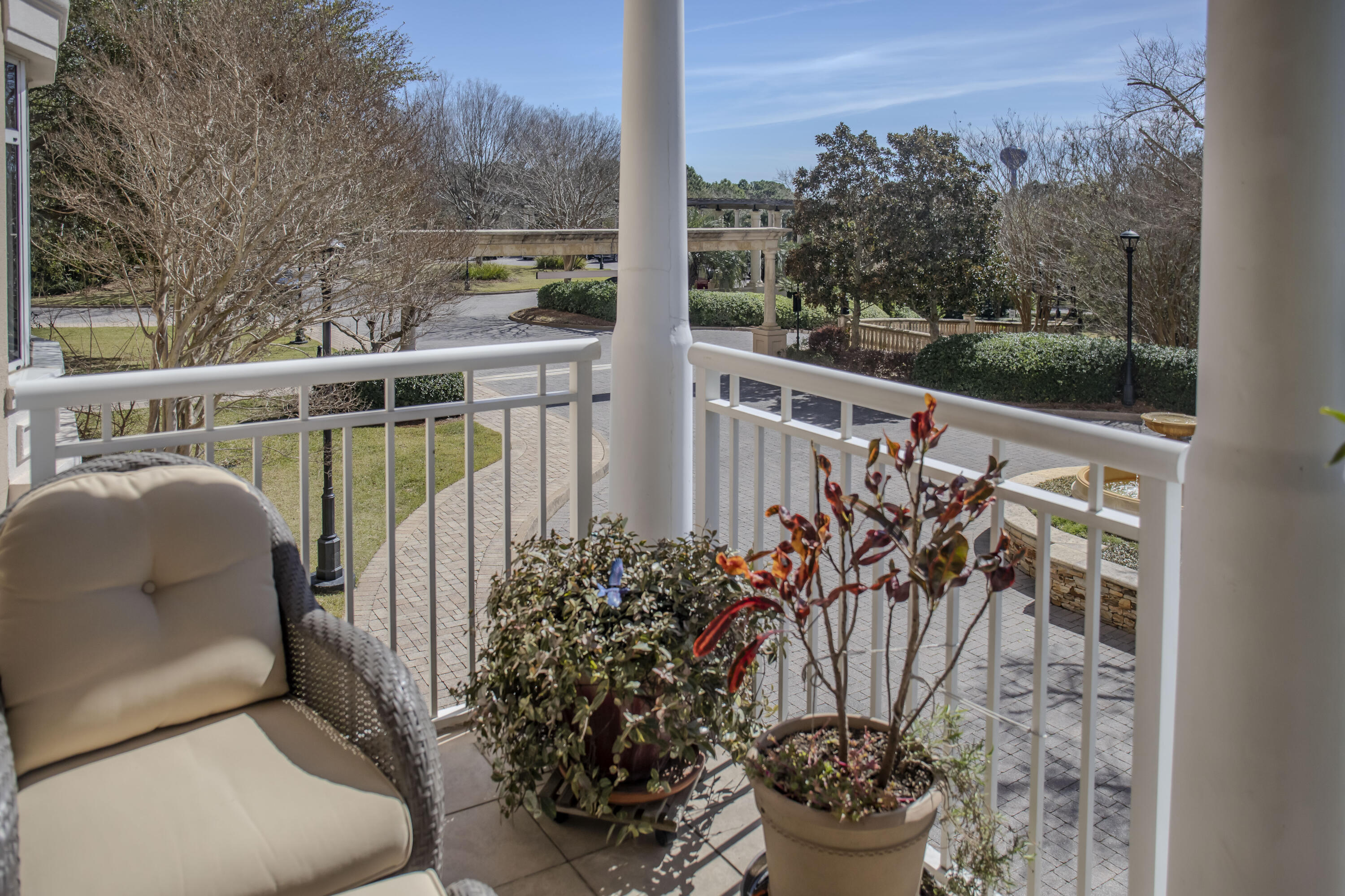 ONE WATER PLACE - Residential