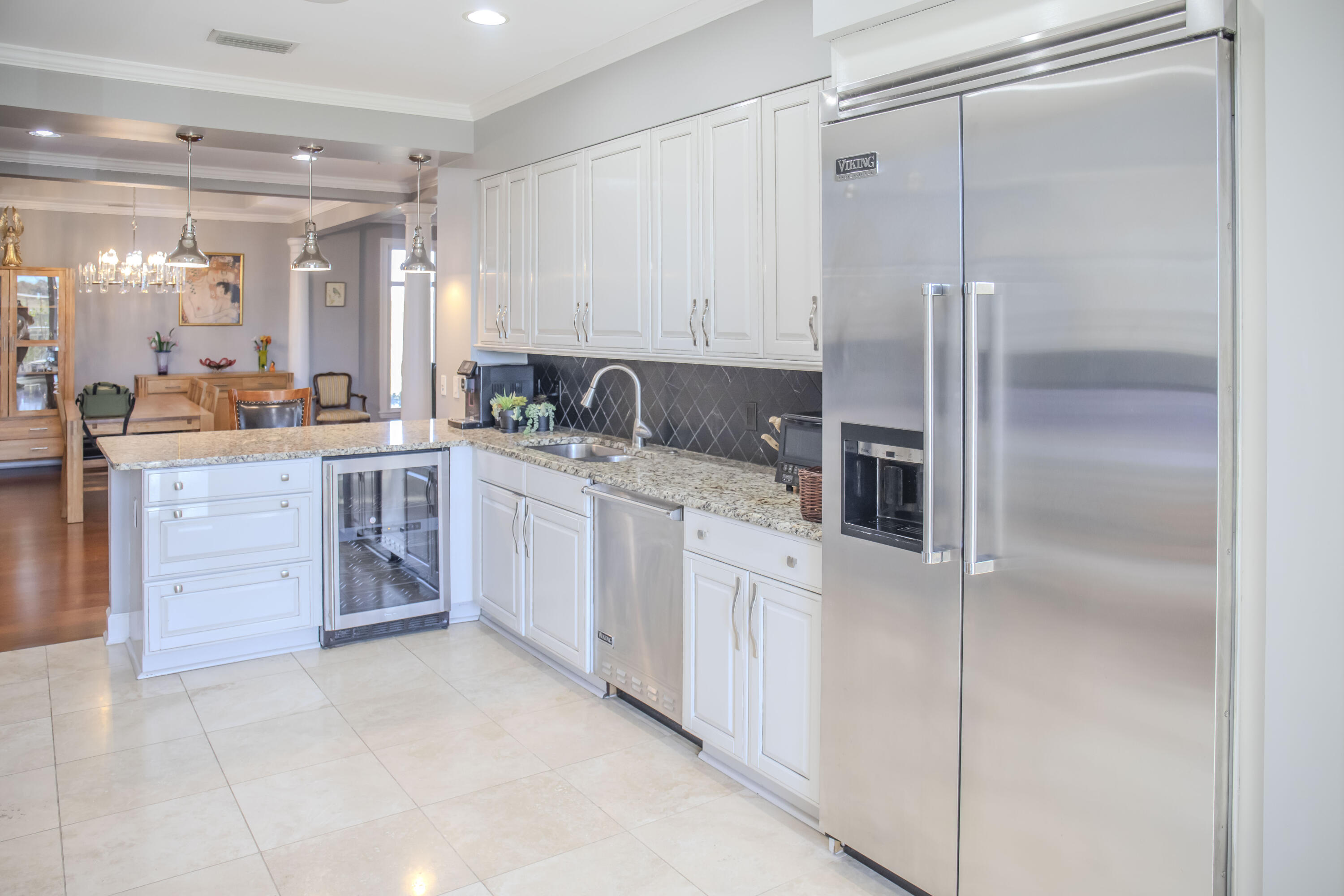 ONE WATER PLACE - Residential