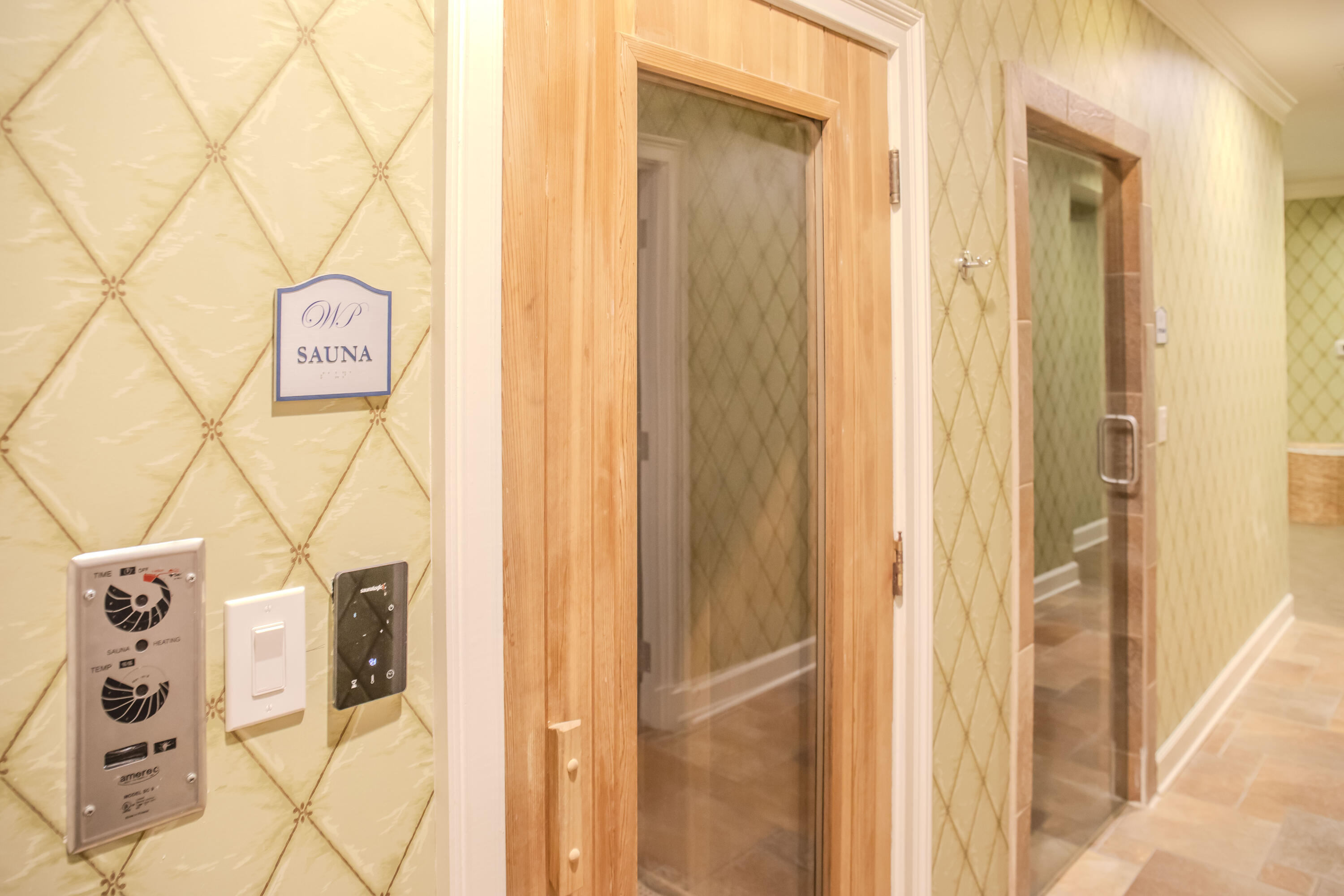 ONE WATER PLACE - Residential