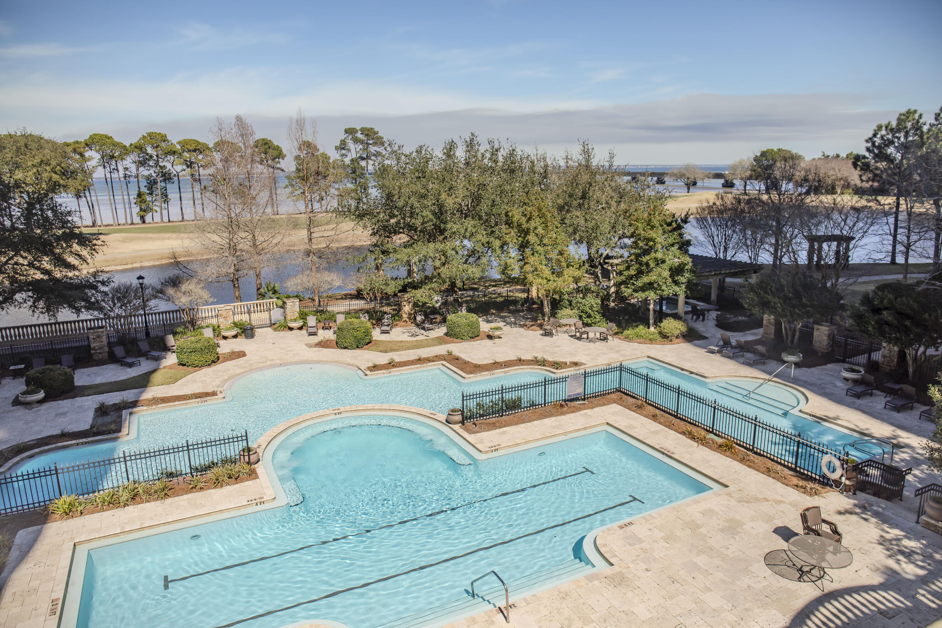 ONE WATER PLACE - Residential