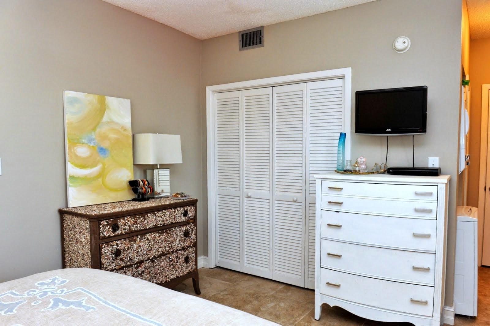 EMERALD HILL CONDO - Residential