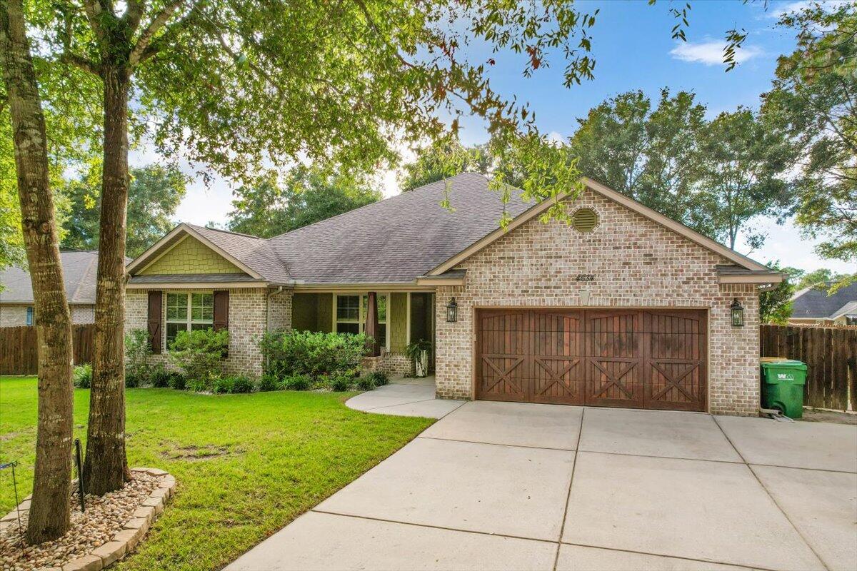 OAKRIDGE PLACE S/D LOT 2 - Residential