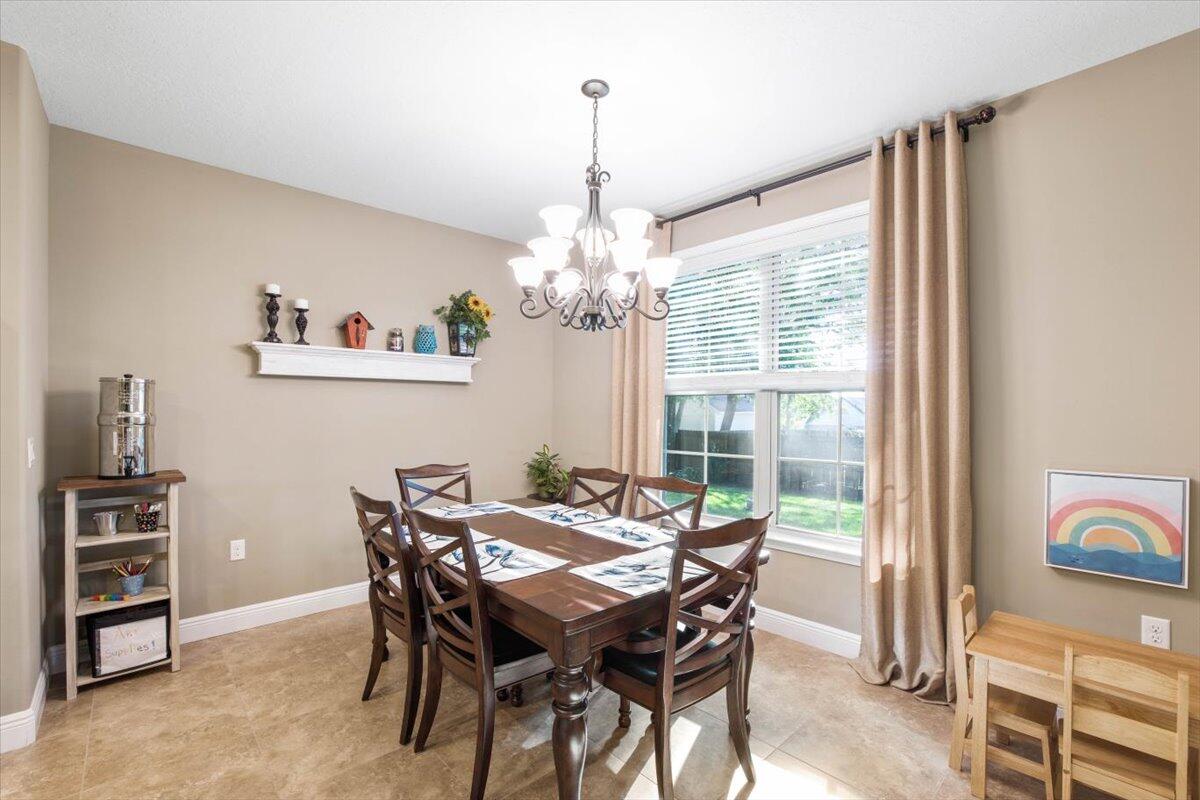 OAKRIDGE PLACE S/D LOT 2 - Residential