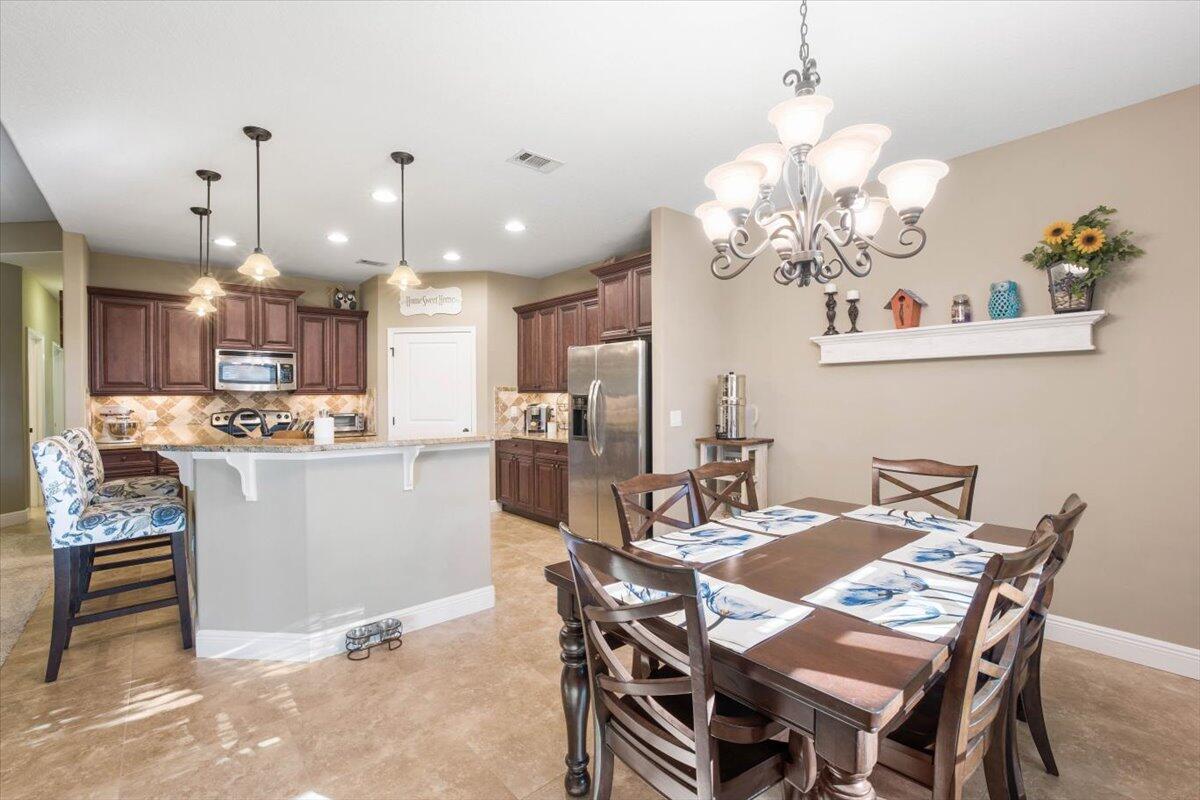 OAKRIDGE PLACE S/D LOT 2 - Residential