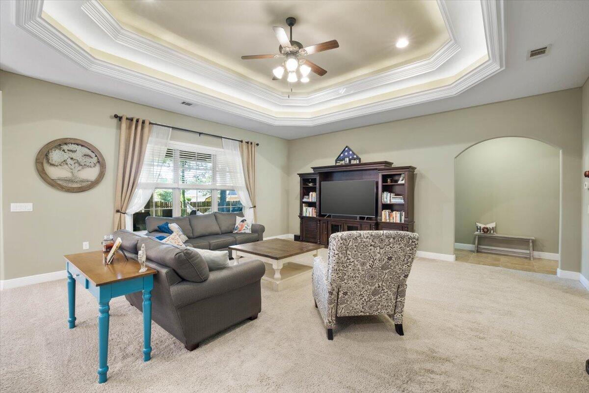 OAKRIDGE PLACE S/D LOT 2 - Residential