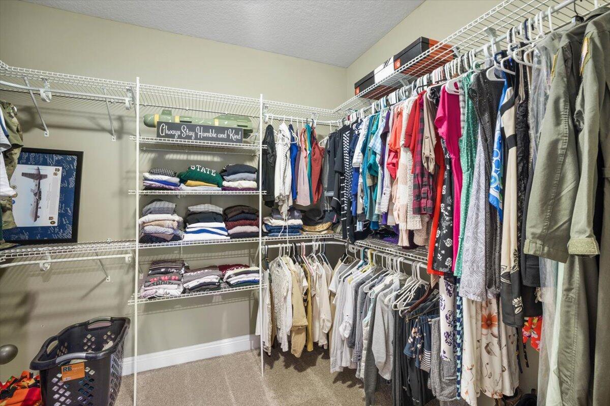 OAKRIDGE PLACE S/D LOT 2 - Residential