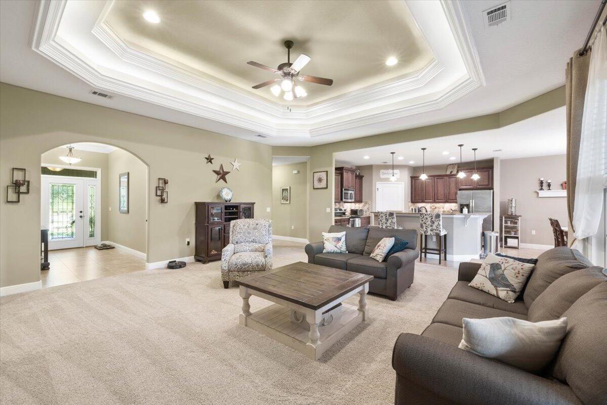 OAKRIDGE PLACE S/D LOT 2 - Residential