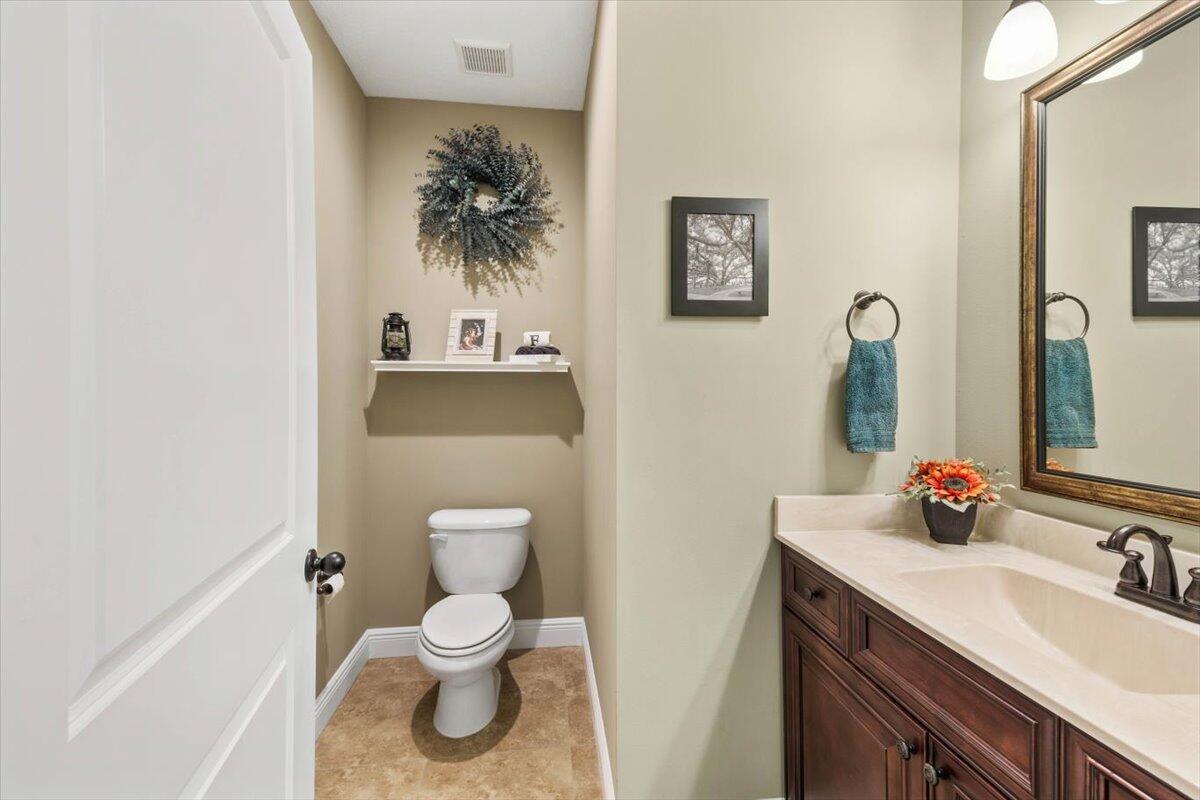 OAKRIDGE PLACE S/D LOT 2 - Residential