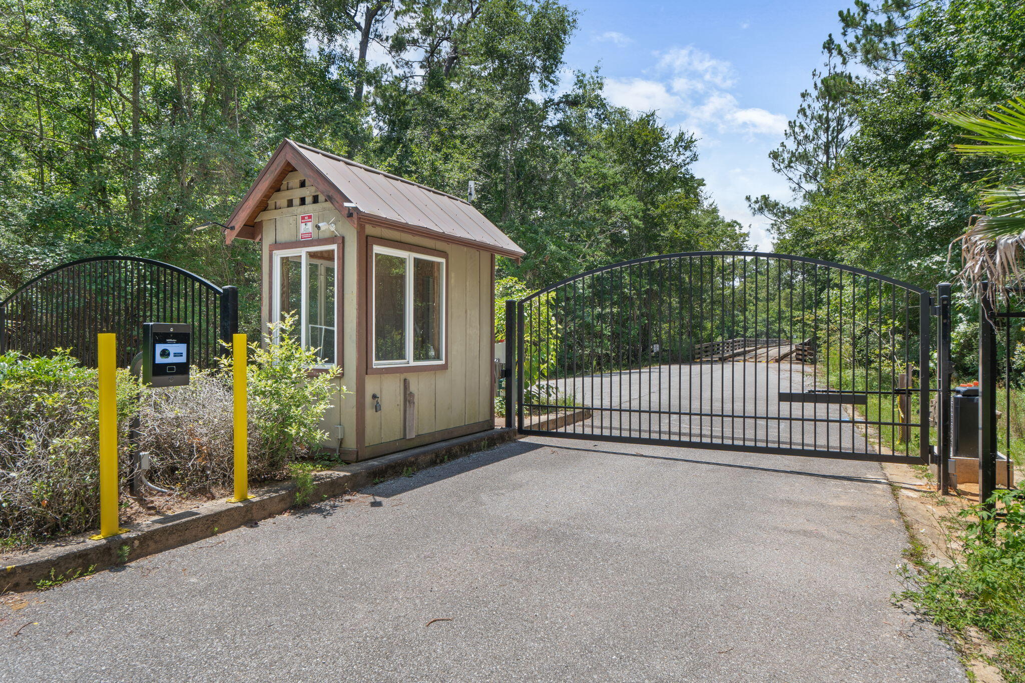 BERNATH PLACE THE - Residential