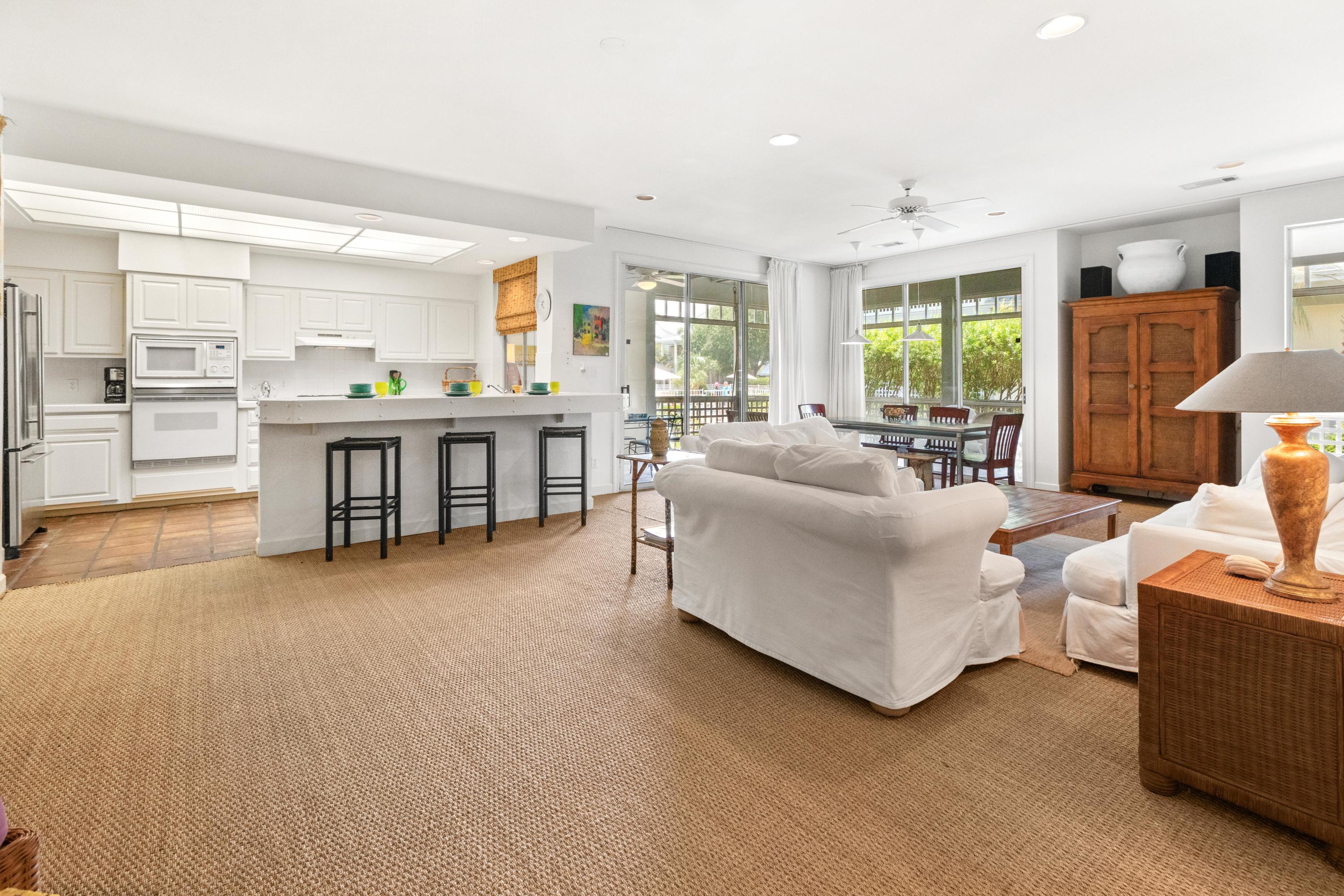 HIDDEN DUNES BEACH VILLAS - Residential