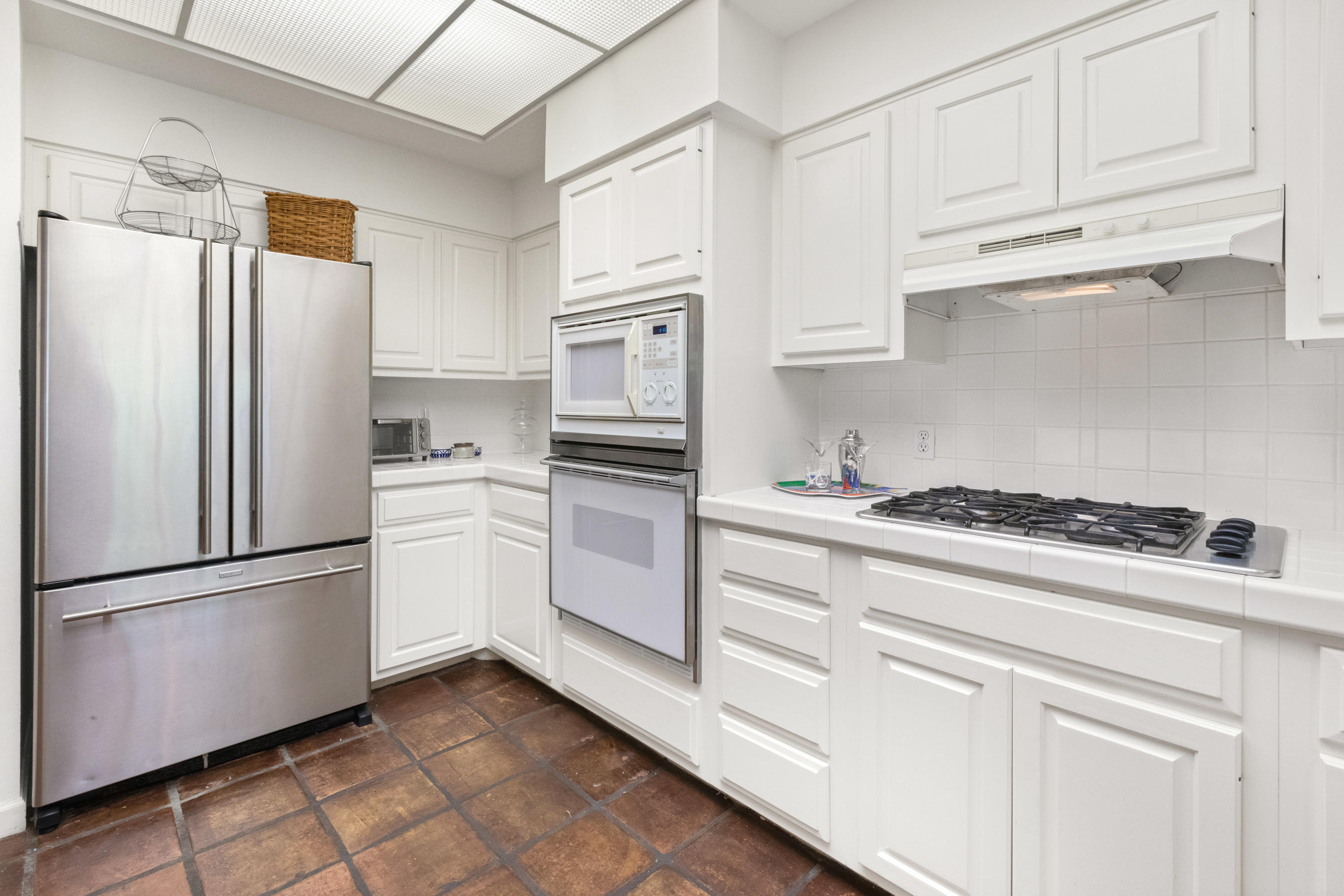 HIDDEN DUNES BEACH VILLAS - Residential