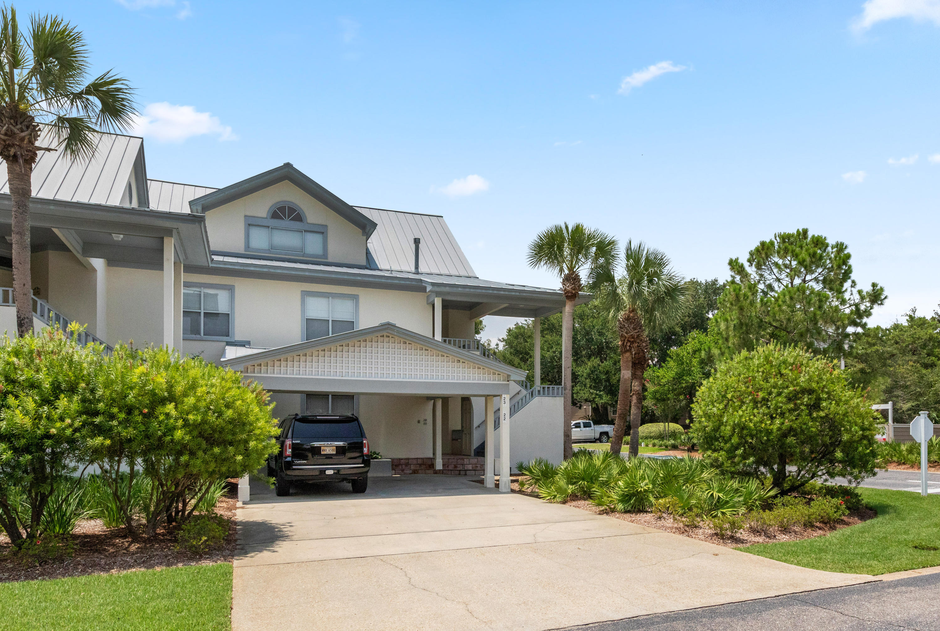 HIDDEN DUNES BEACH VILLAS - Residential